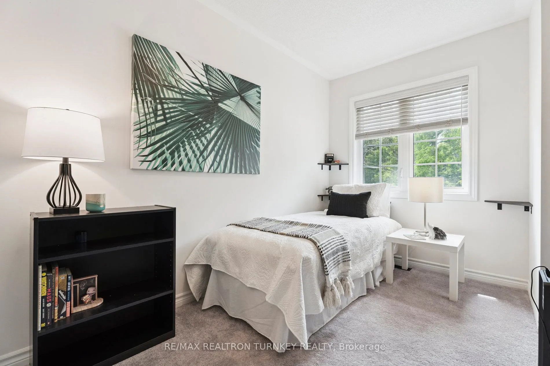 29 Anne Pegg Crescent