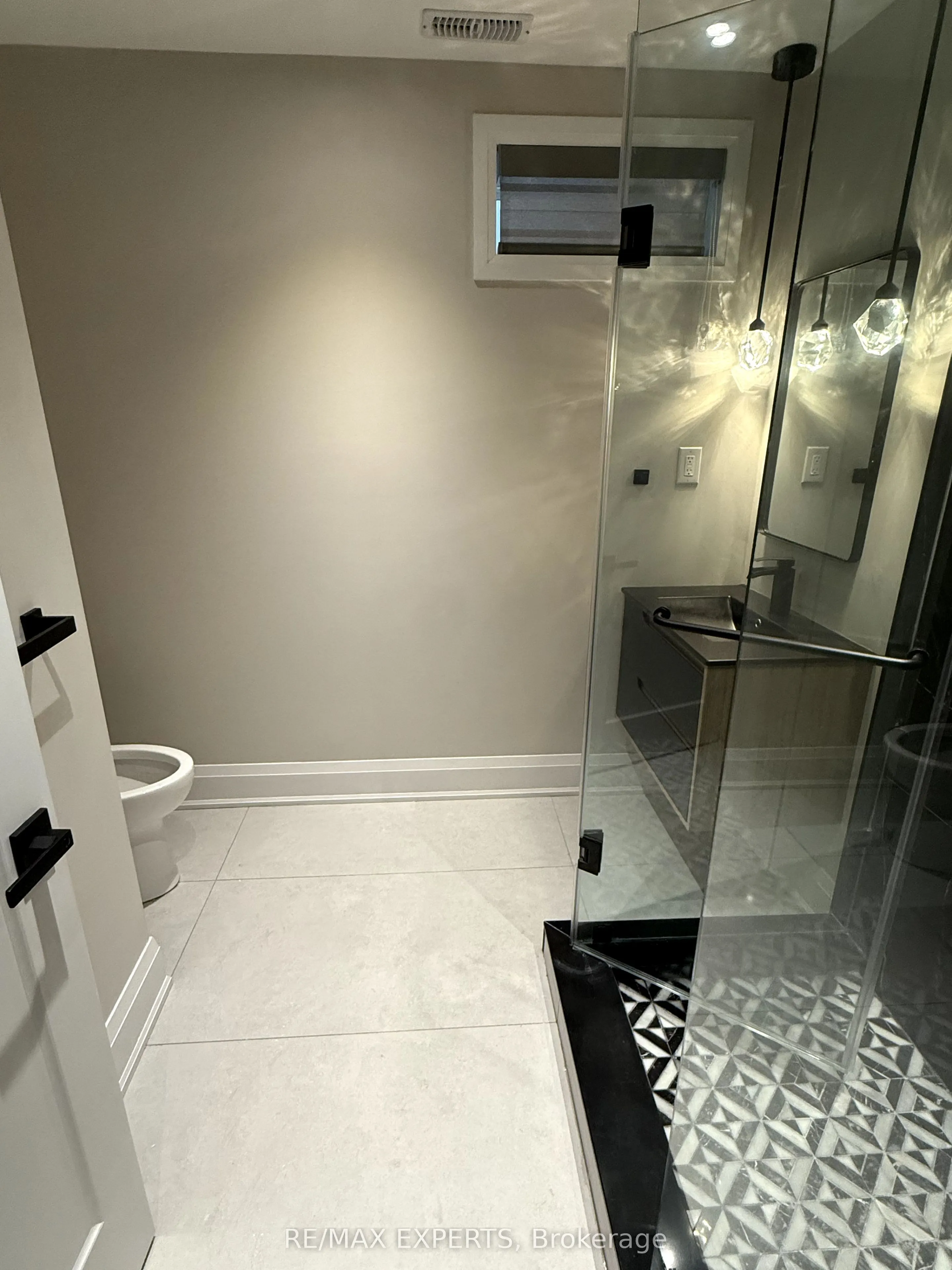41 TERRAIN Court, #BASEMENT APARTMENT