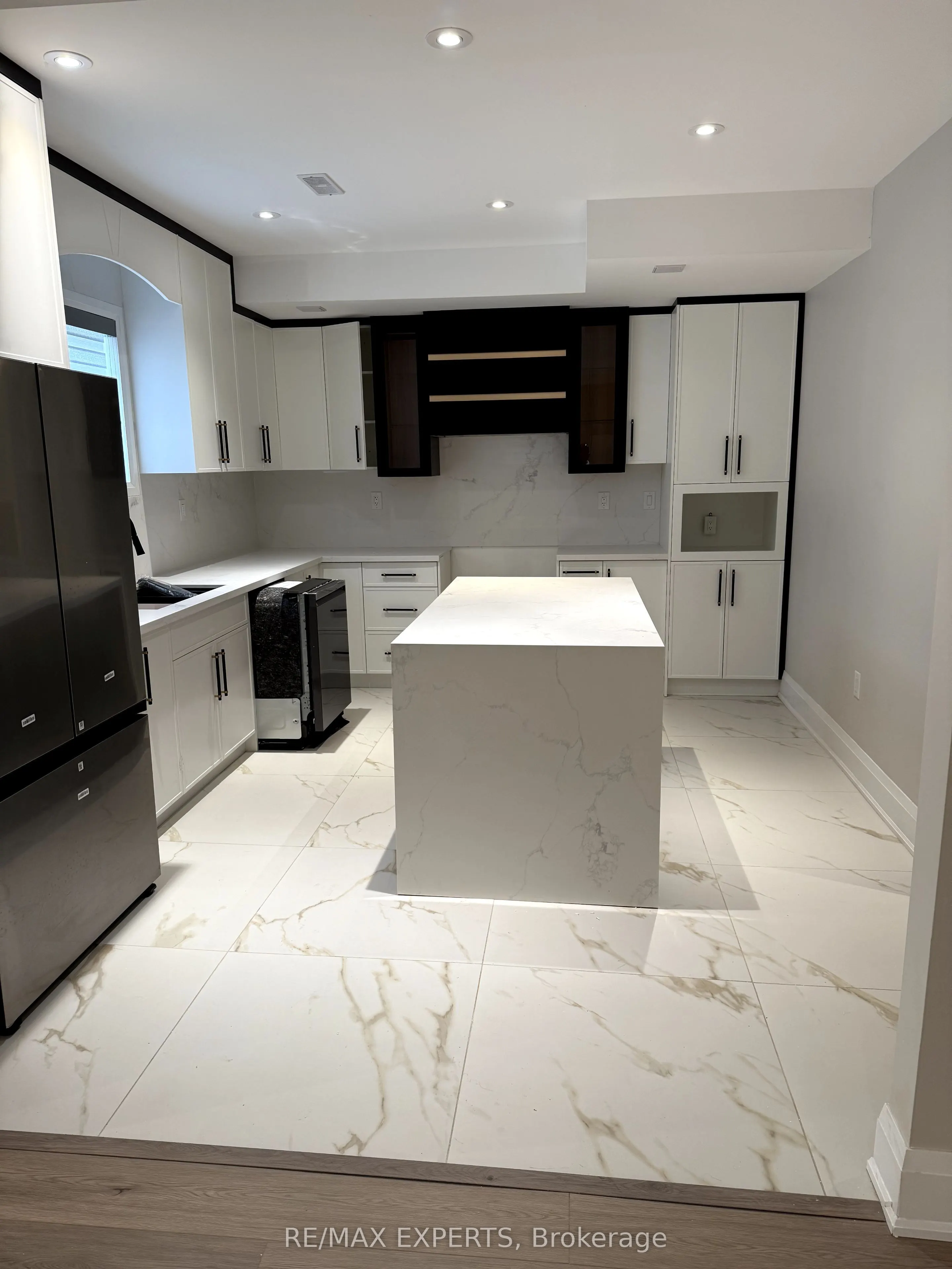 41 TERRAIN Court, #BASEMENT APARTMENT