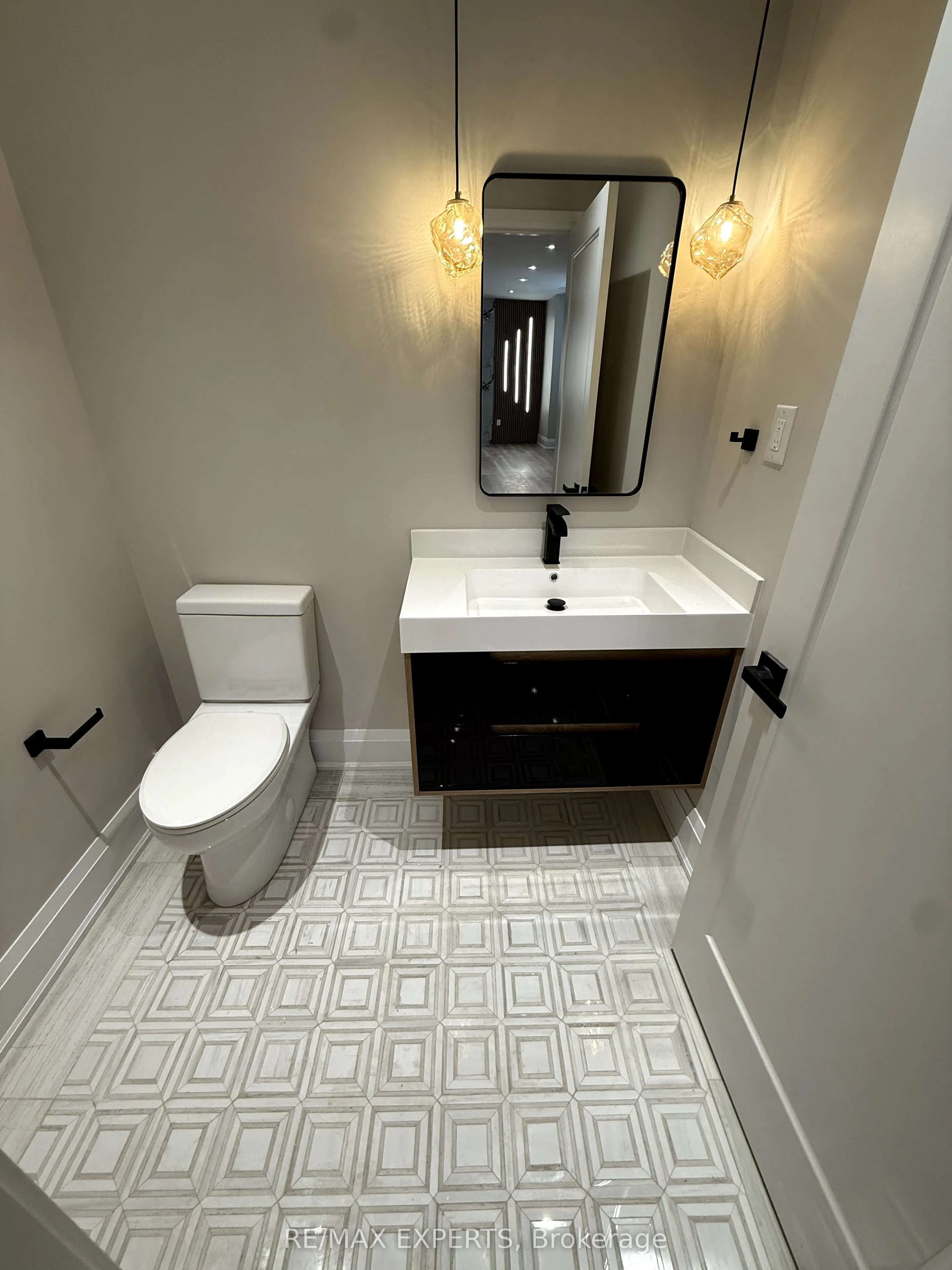 41 TERRAIN Court, #BASEMENT APARTMENT