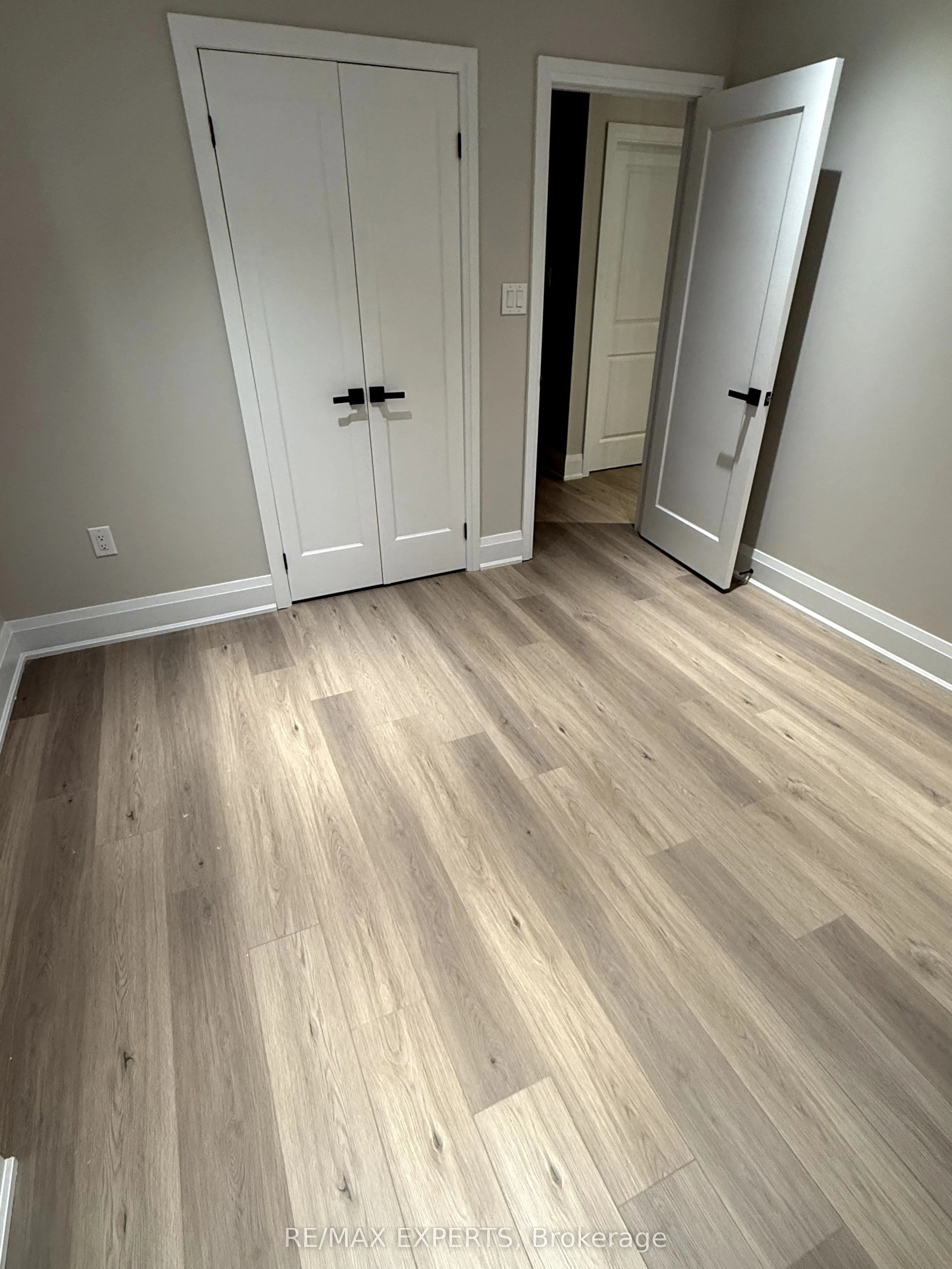 41 TERRAIN Court, #BASEMENT APARTMENT