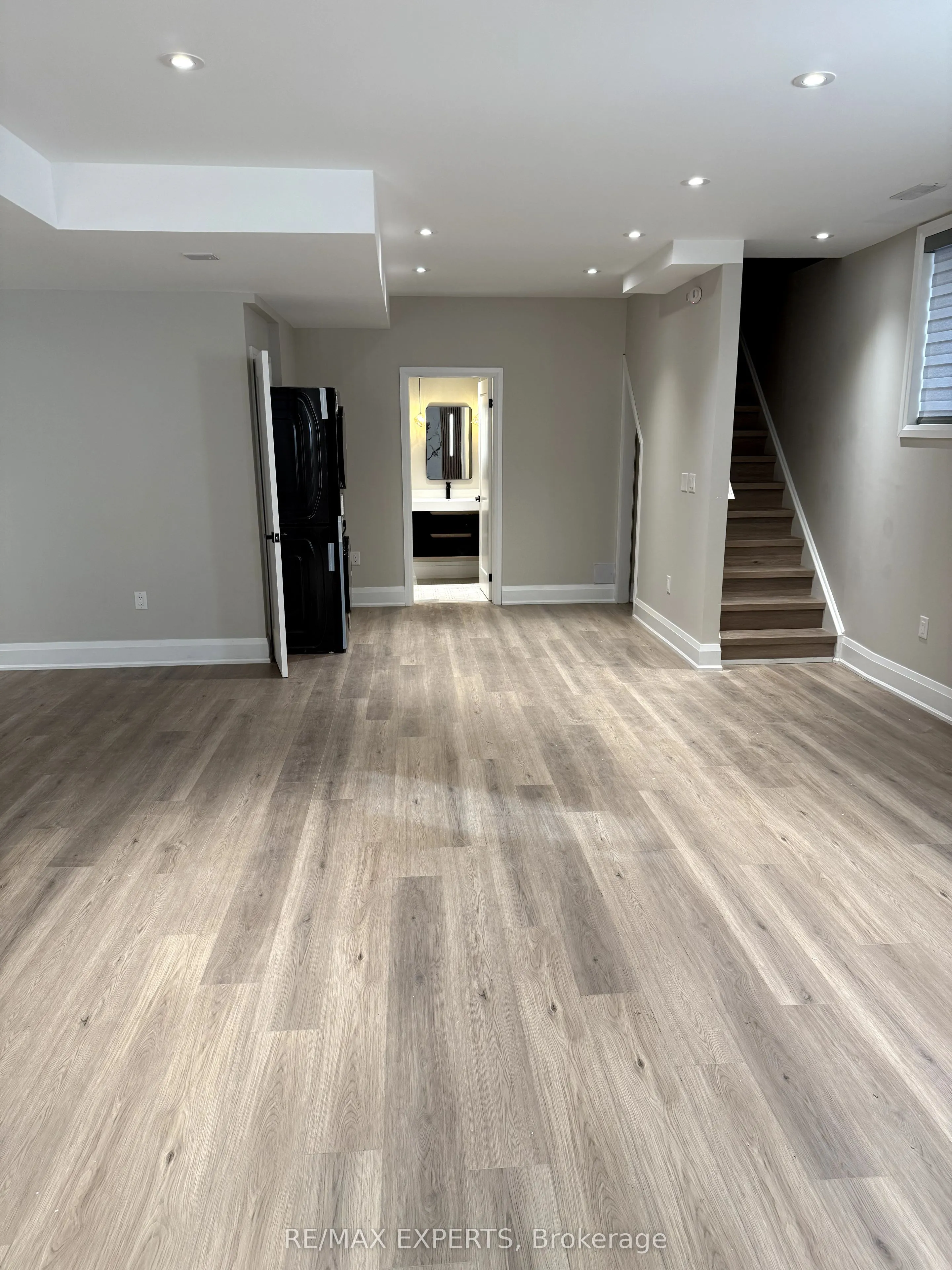 41 TERRAIN Court, #BASEMENT APARTMENT