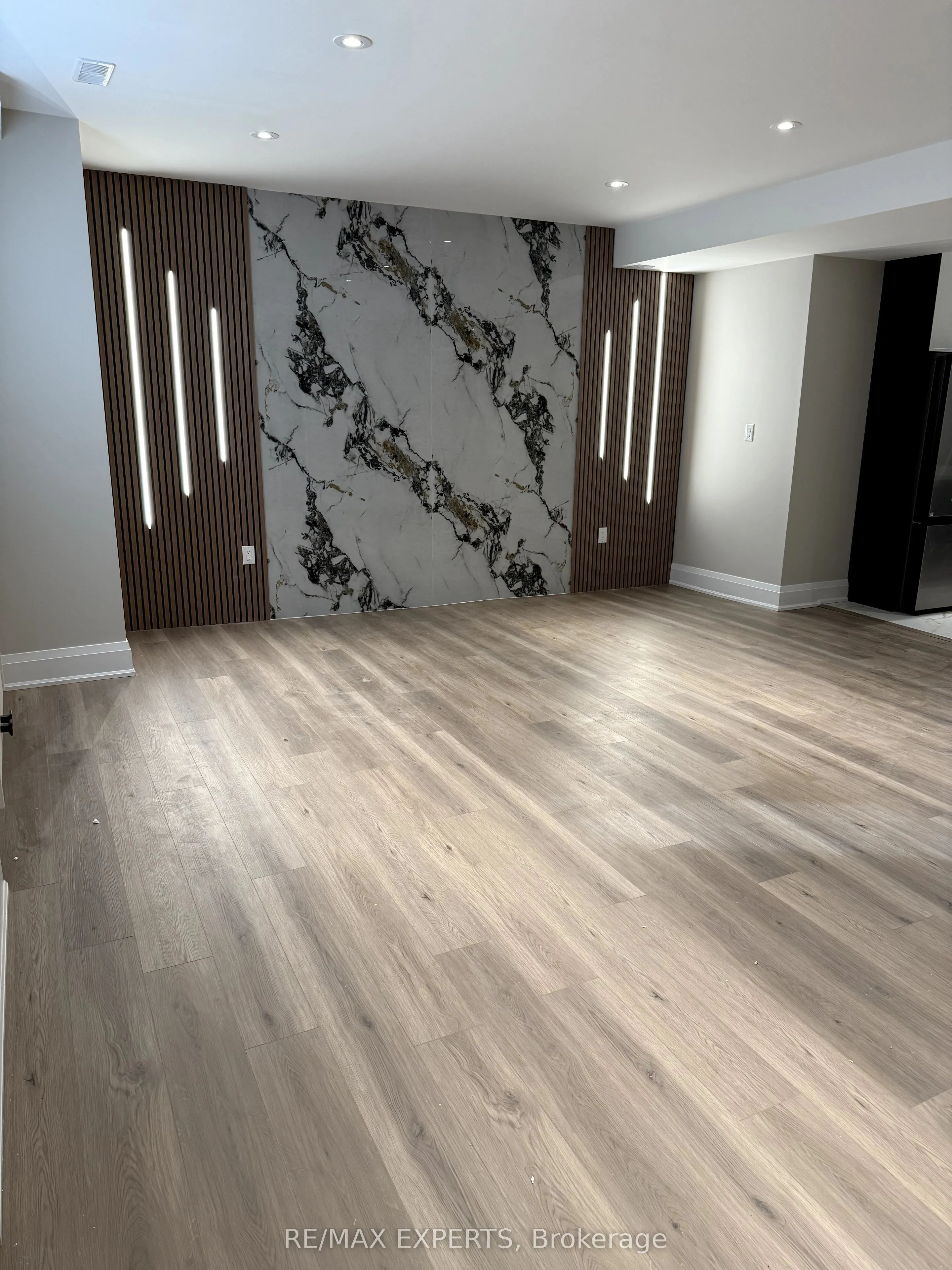 41 TERRAIN Court, #BASEMENT APARTMENT