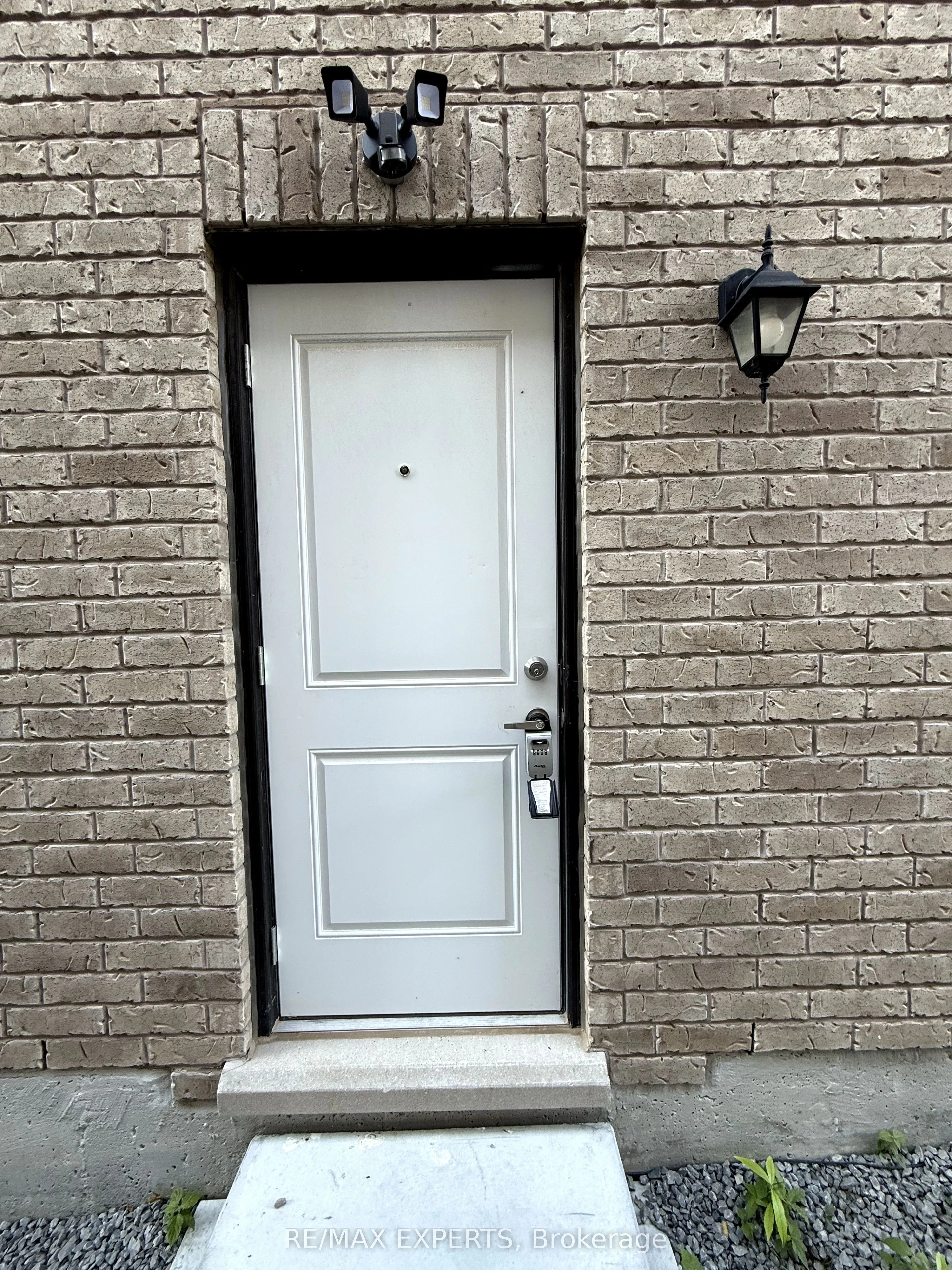 41 TERRAIN Court, #BASEMENT APARTMENT