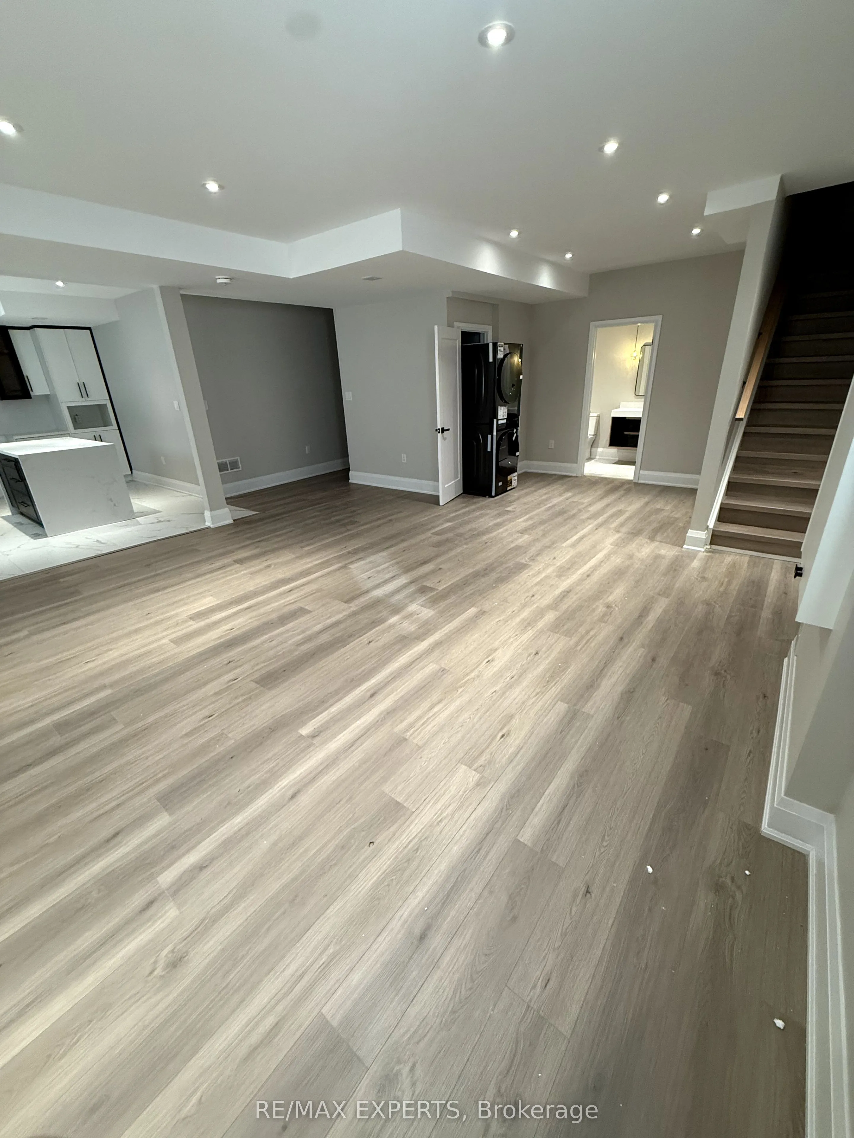 41 TERRAIN Court, #BASEMENT APARTMENT