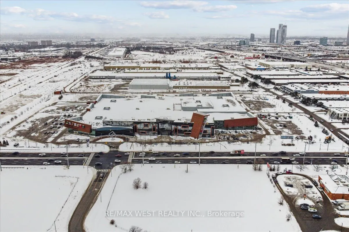 7250 Keele Street, #243