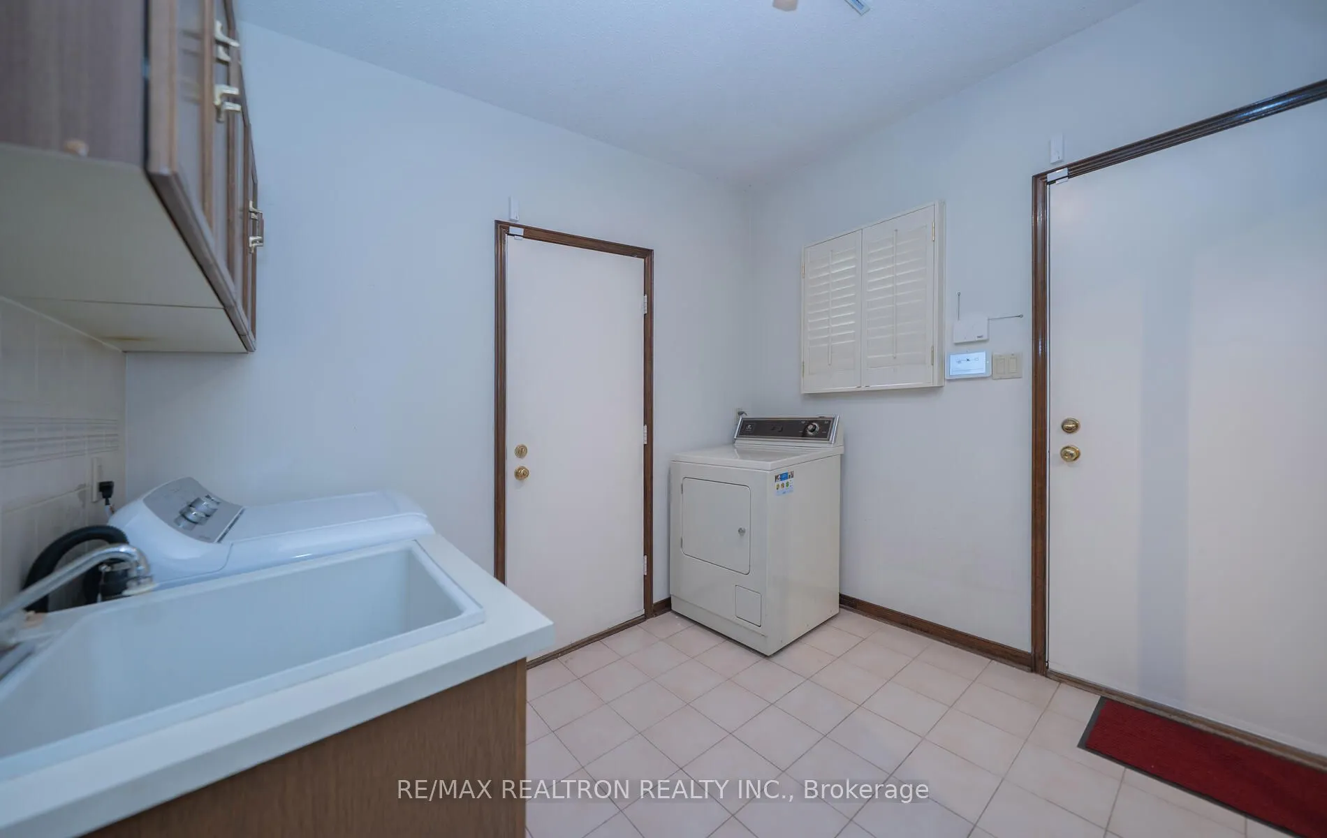 4 Edmund Seager Drive