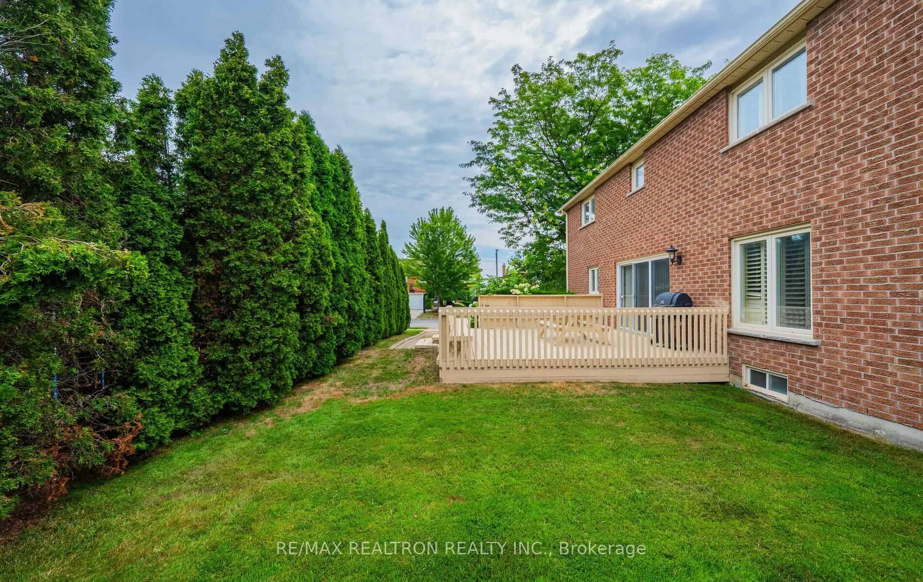 4 Edmund Seager Drive
