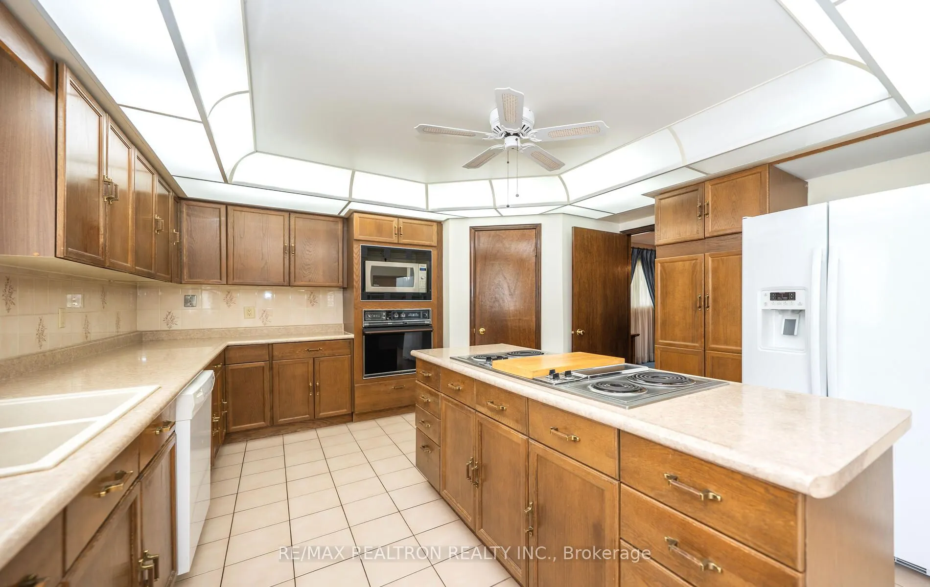 4 Edmund Seager Drive