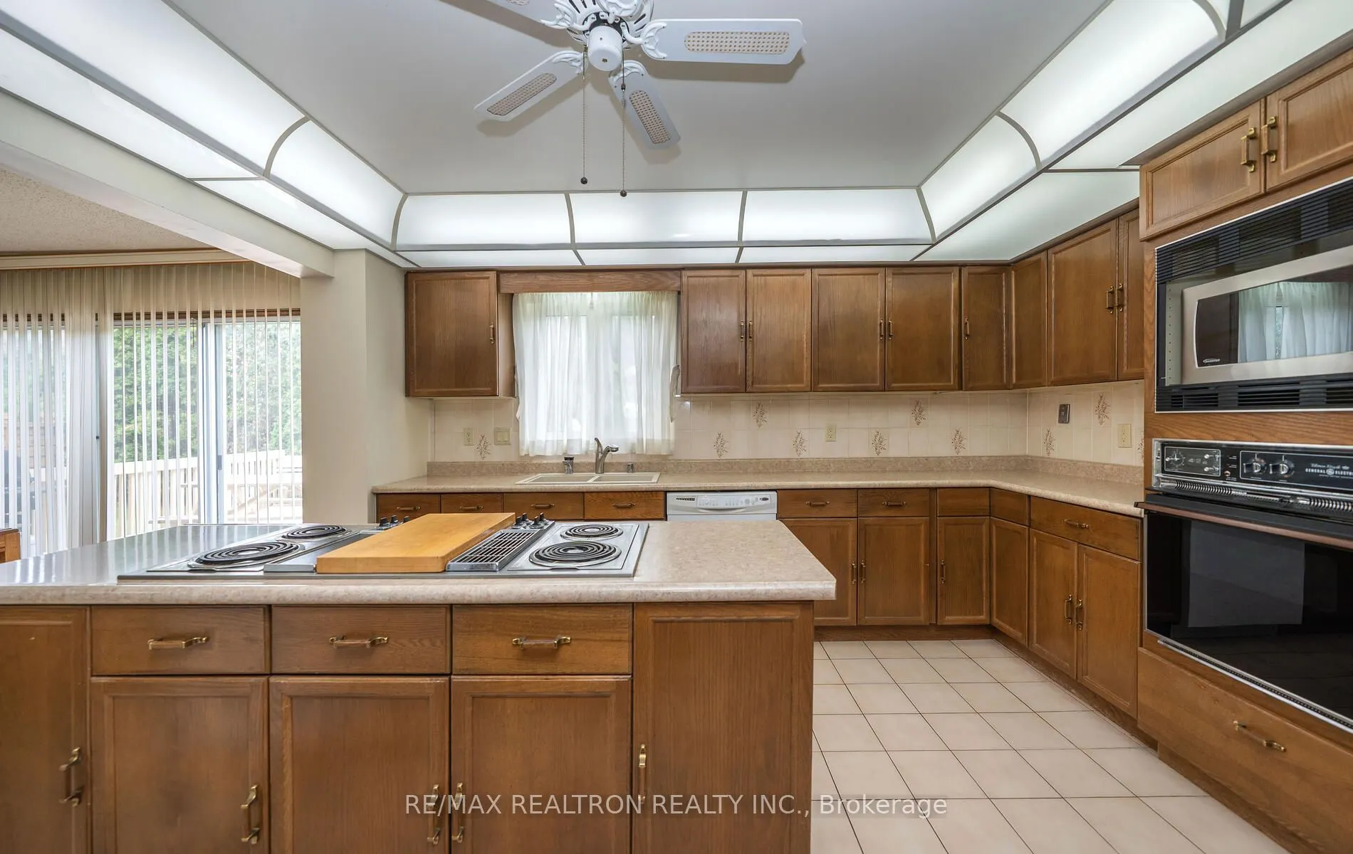 4 Edmund Seager Drive