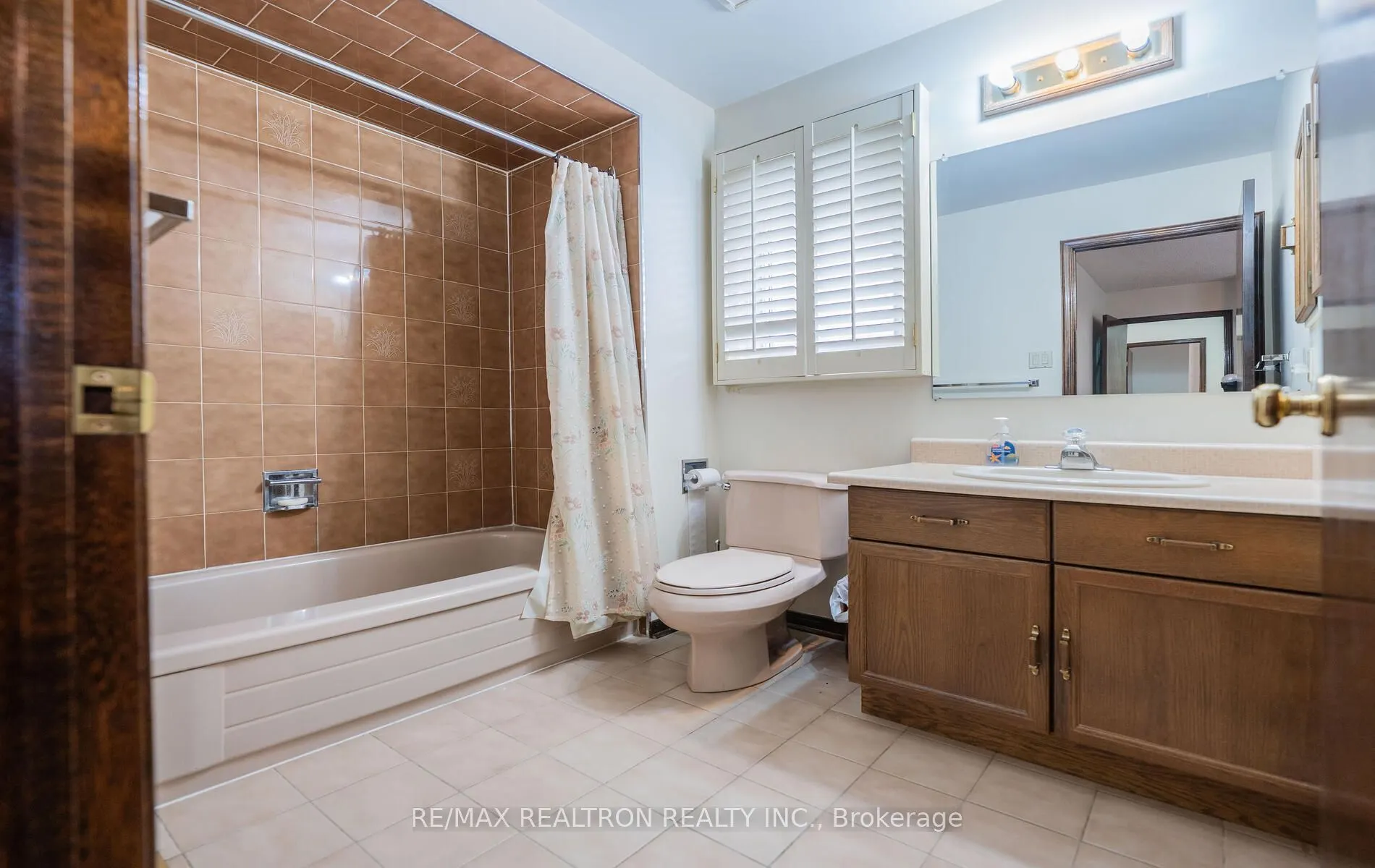 4 Edmund Seager Drive