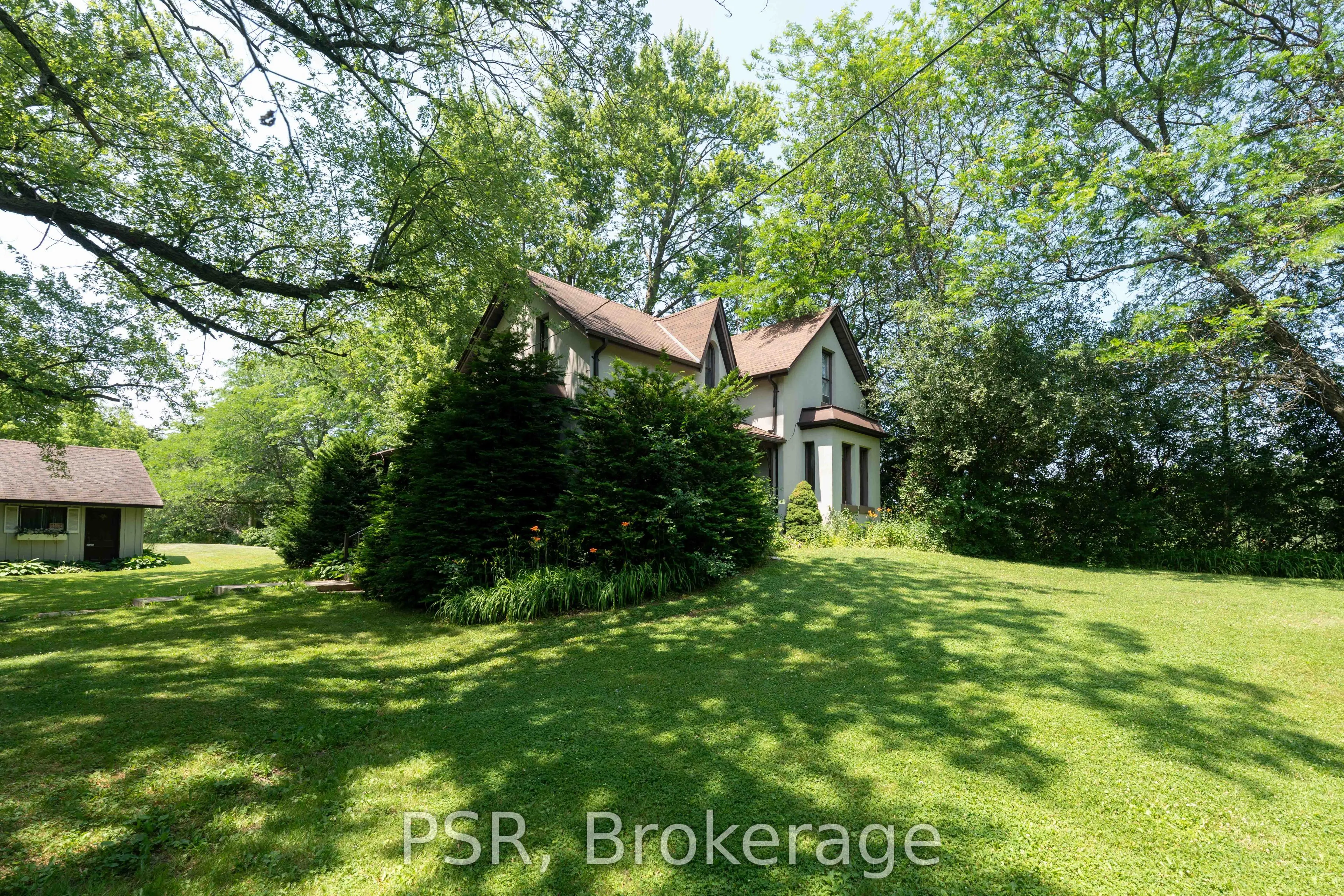10 Kingscross Drive