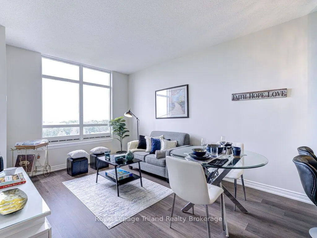 9245 Jane Street N, #814