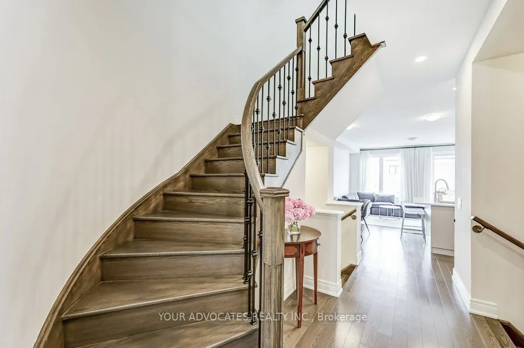 60 Drizzel Crescent