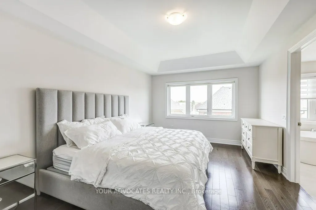 60 Drizzel Crescent