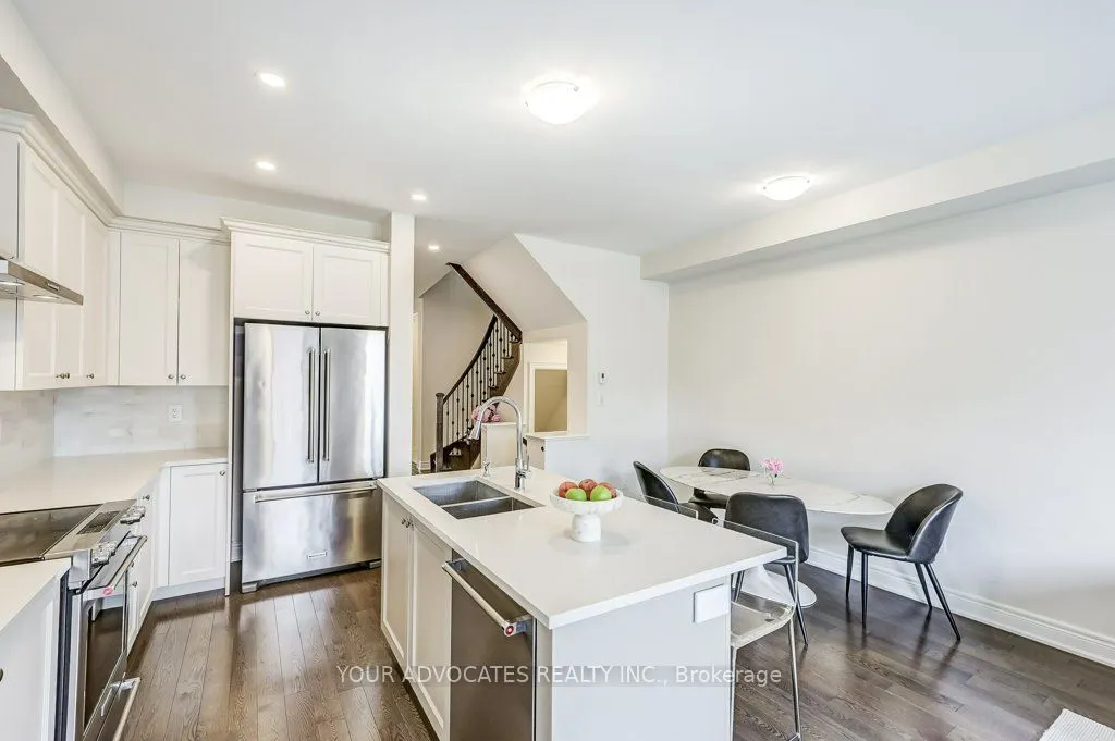 60 Drizzel Crescent