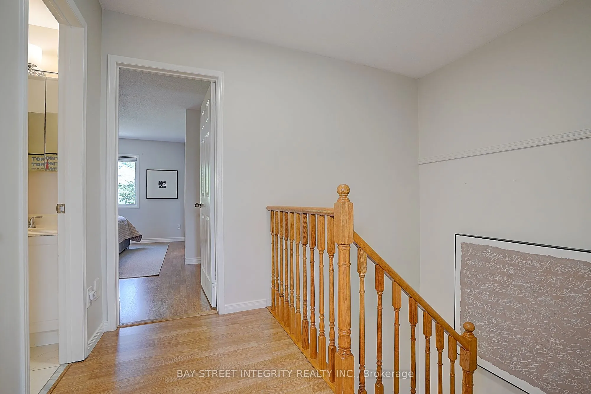 583 Heddle Crescent