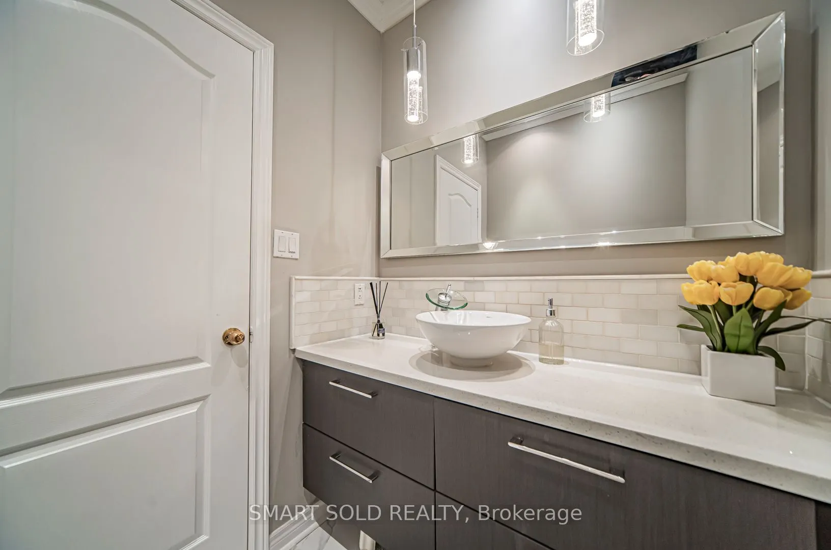 25 Barnstone Drive