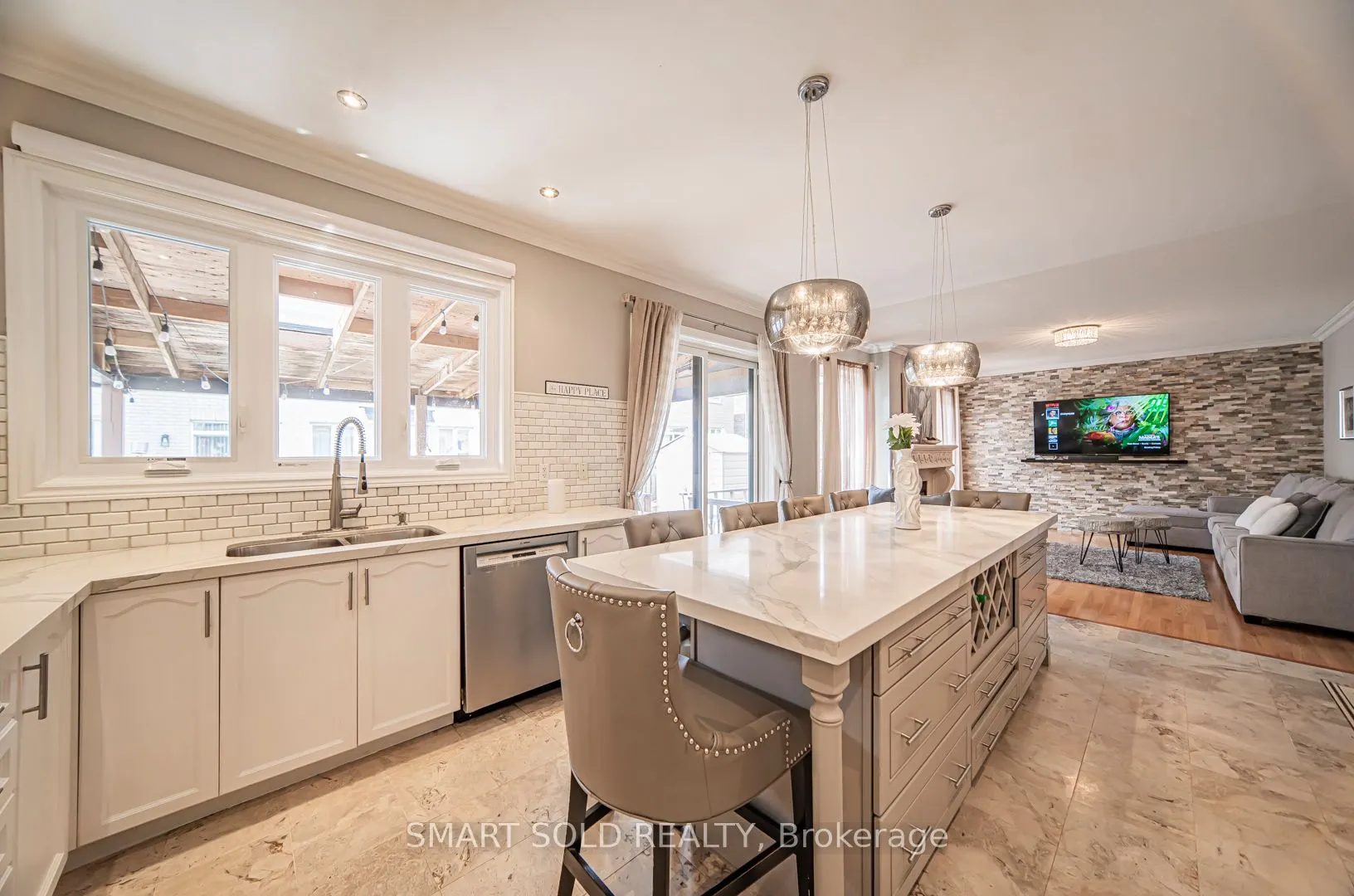 25 Barnstone Drive