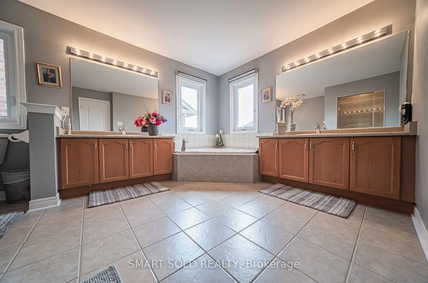 25 Barnstone Drive