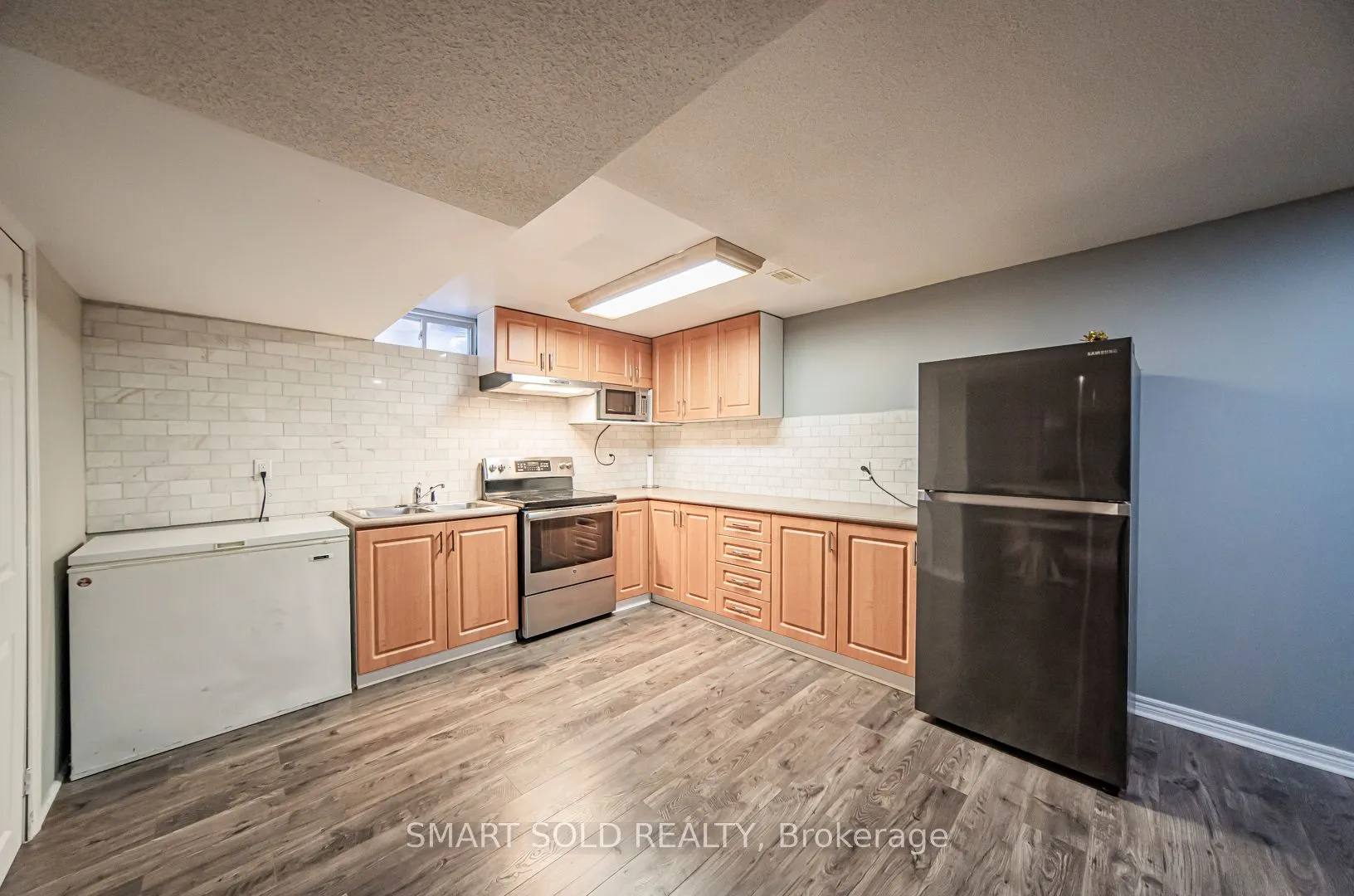 25 Barnstone Drive