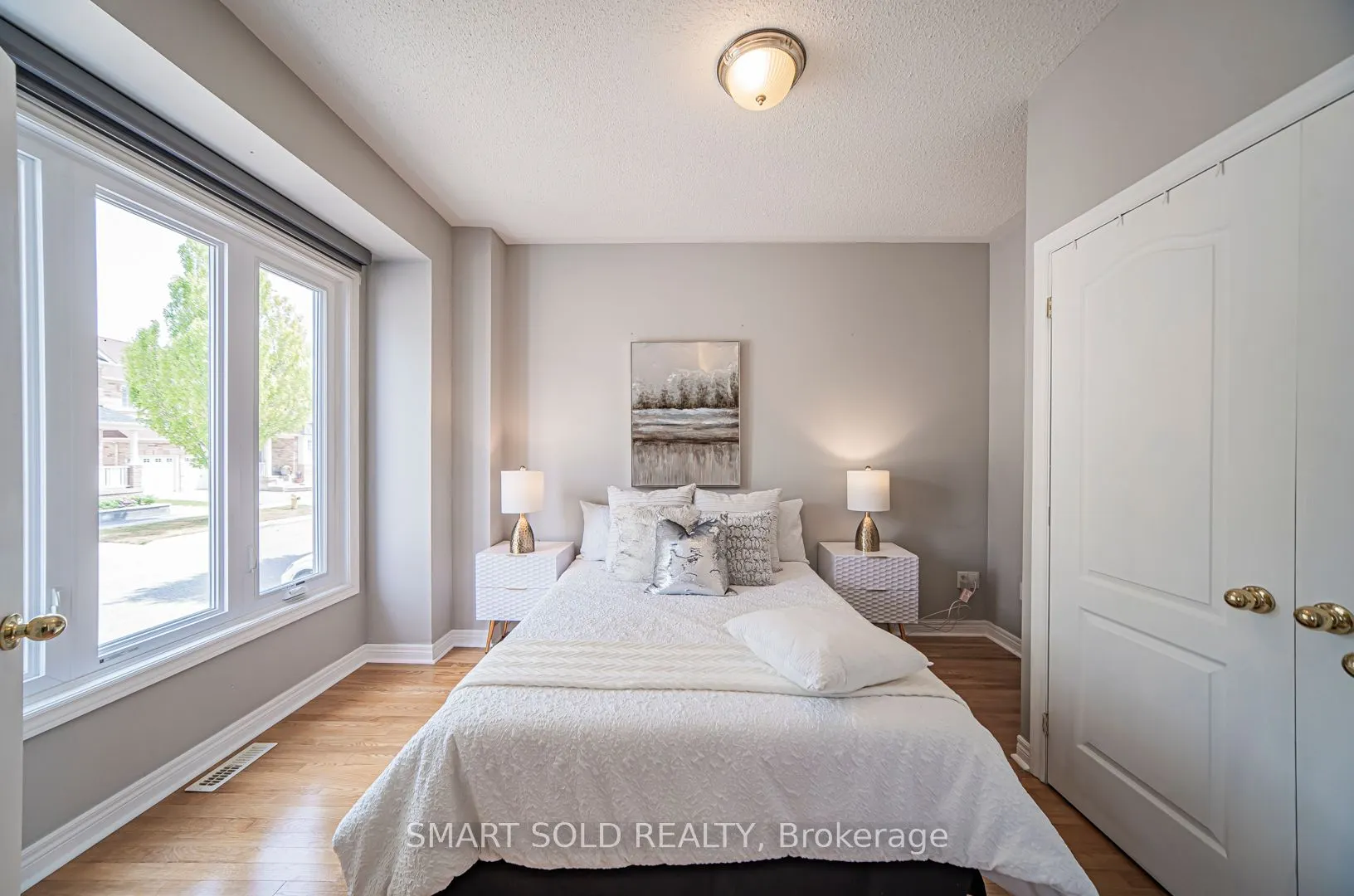 25 Barnstone Drive