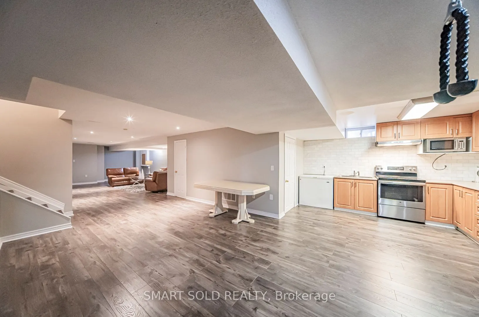 25 Barnstone Drive