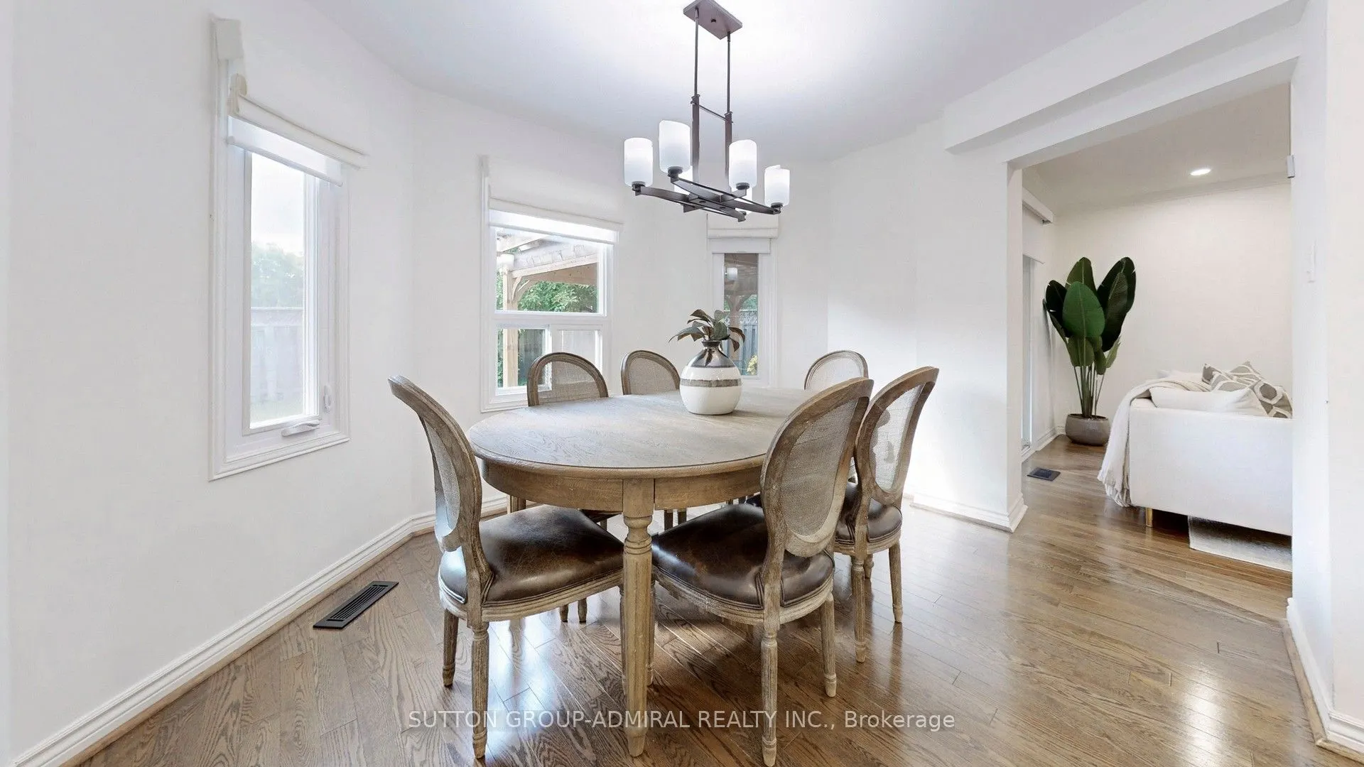 122 Edmund Seager Drive
