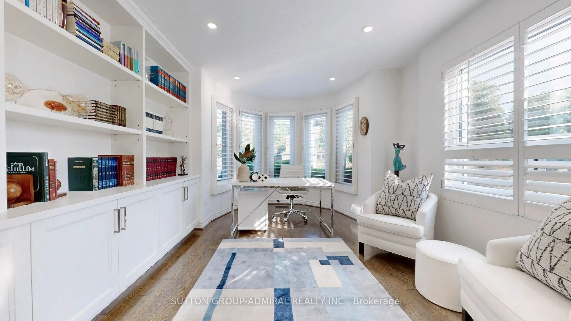 122 Edmund Seager Drive