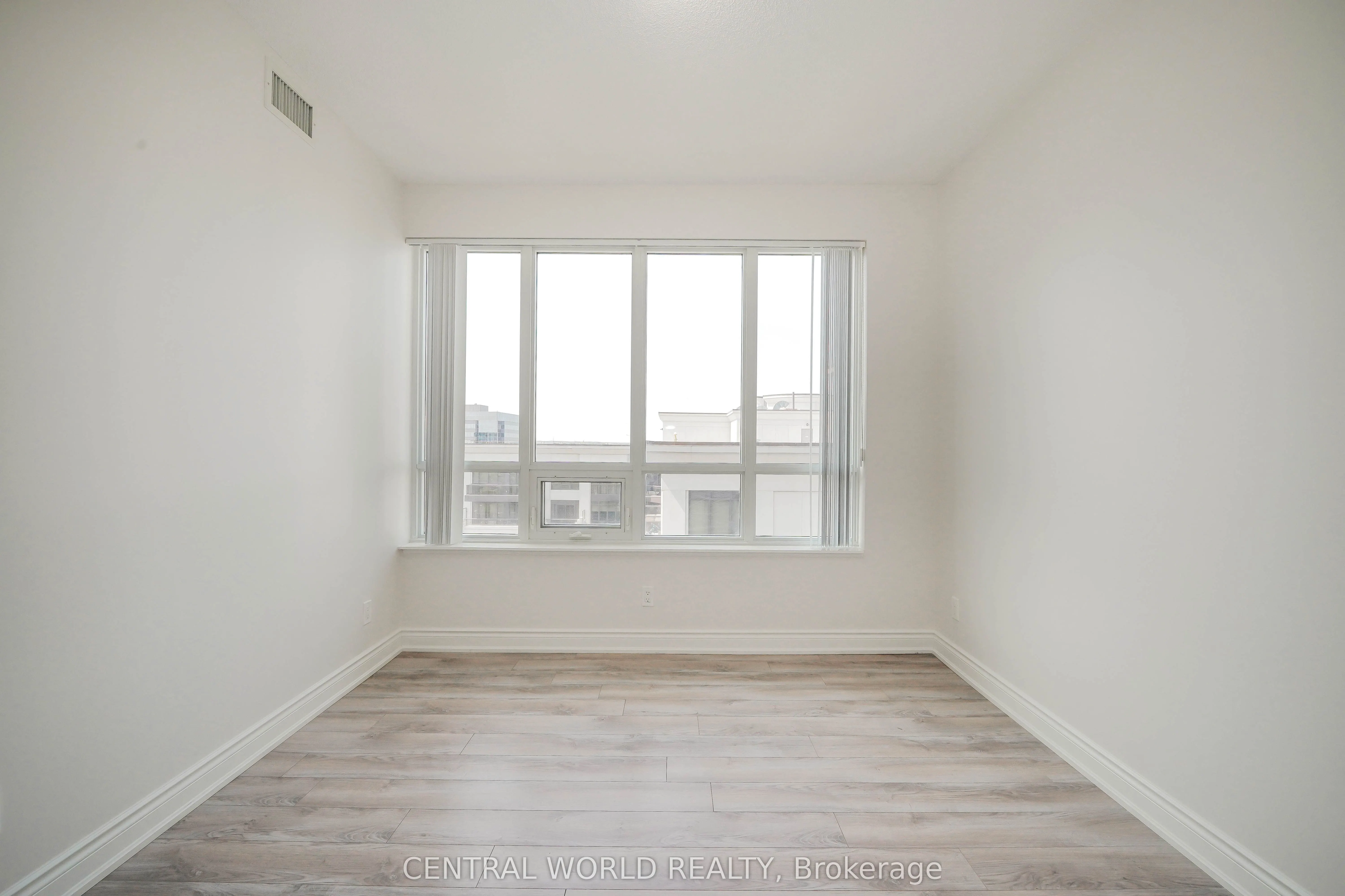 38 Cedarland Drive W, #1202