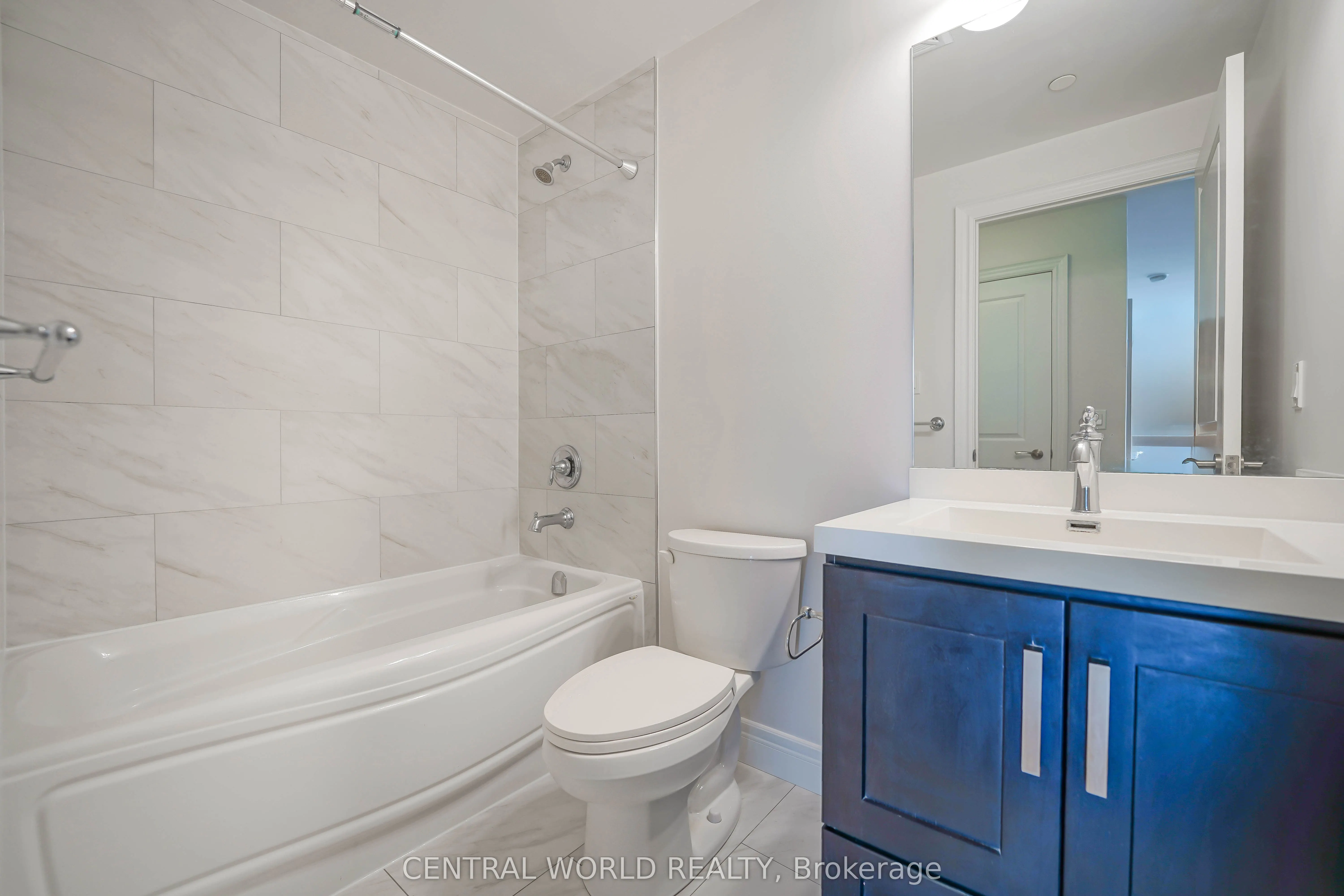 38 Cedarland Drive W, #1202
