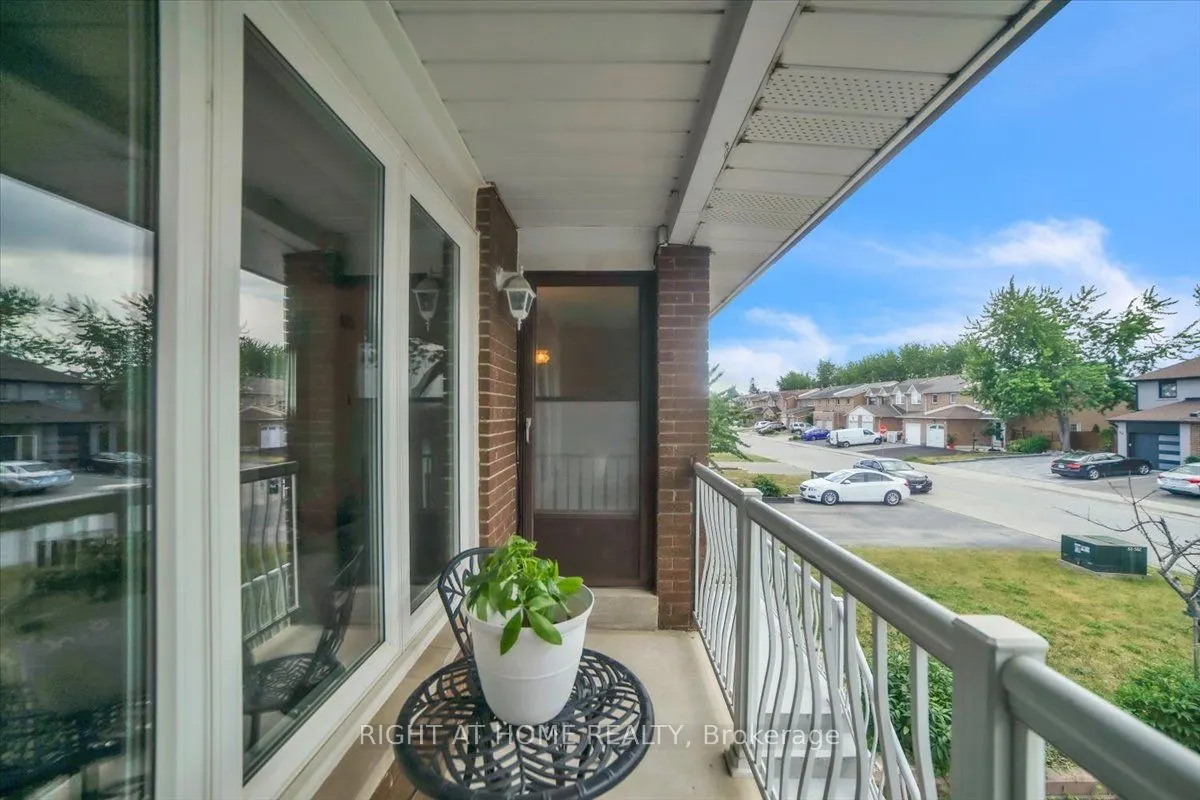 53 Agincourt Road