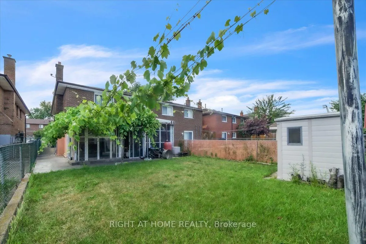 53 Agincourt Road
