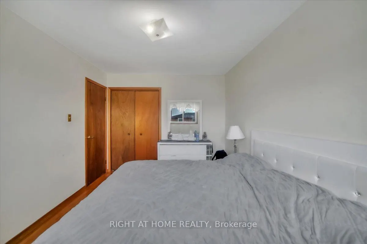 53 Agincourt Road