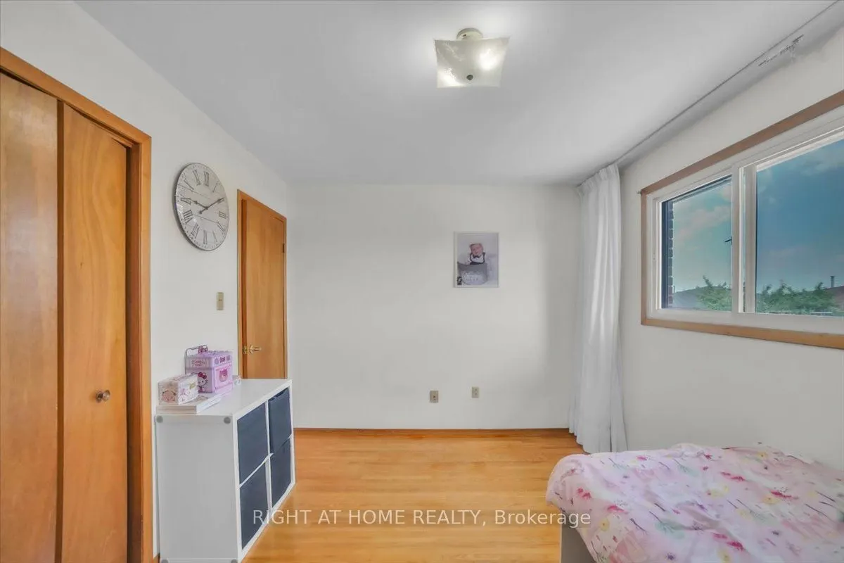 53 Agincourt Road