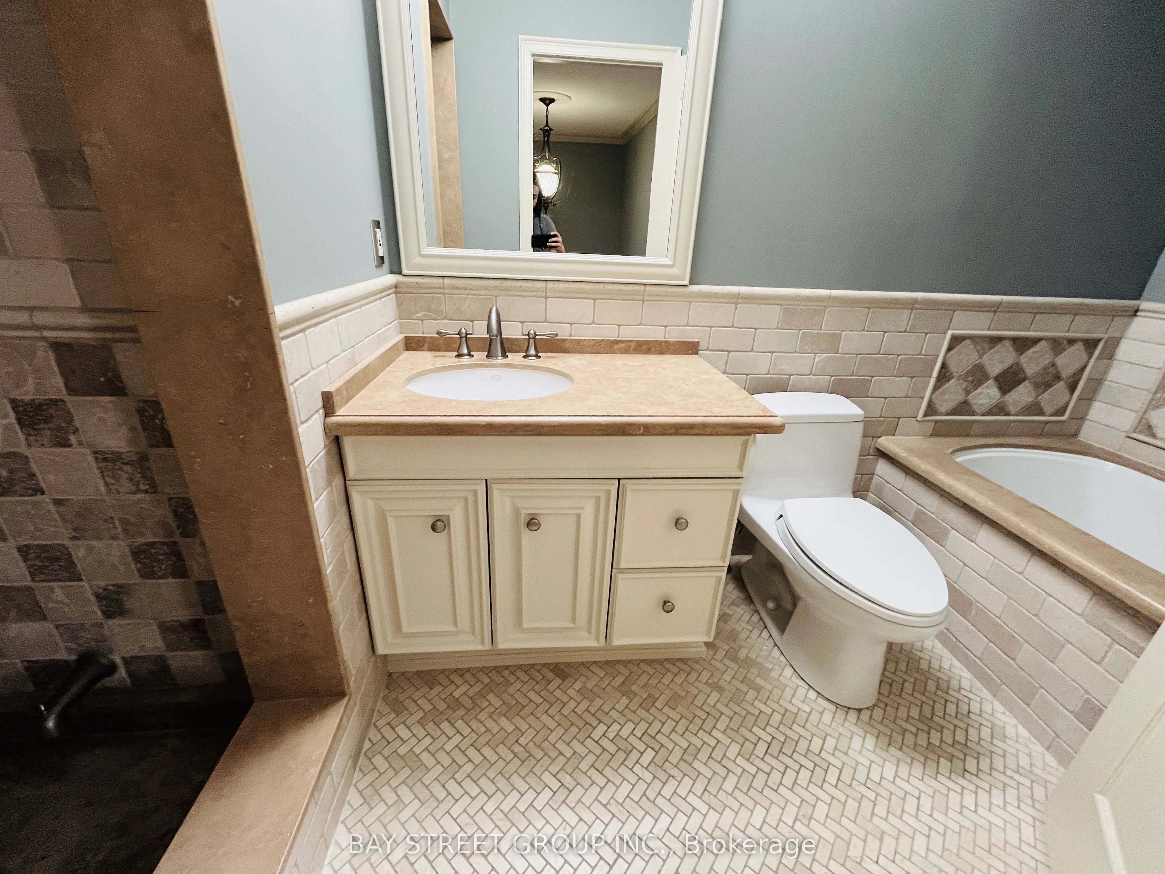 180 Blue Willow Drive, #43
