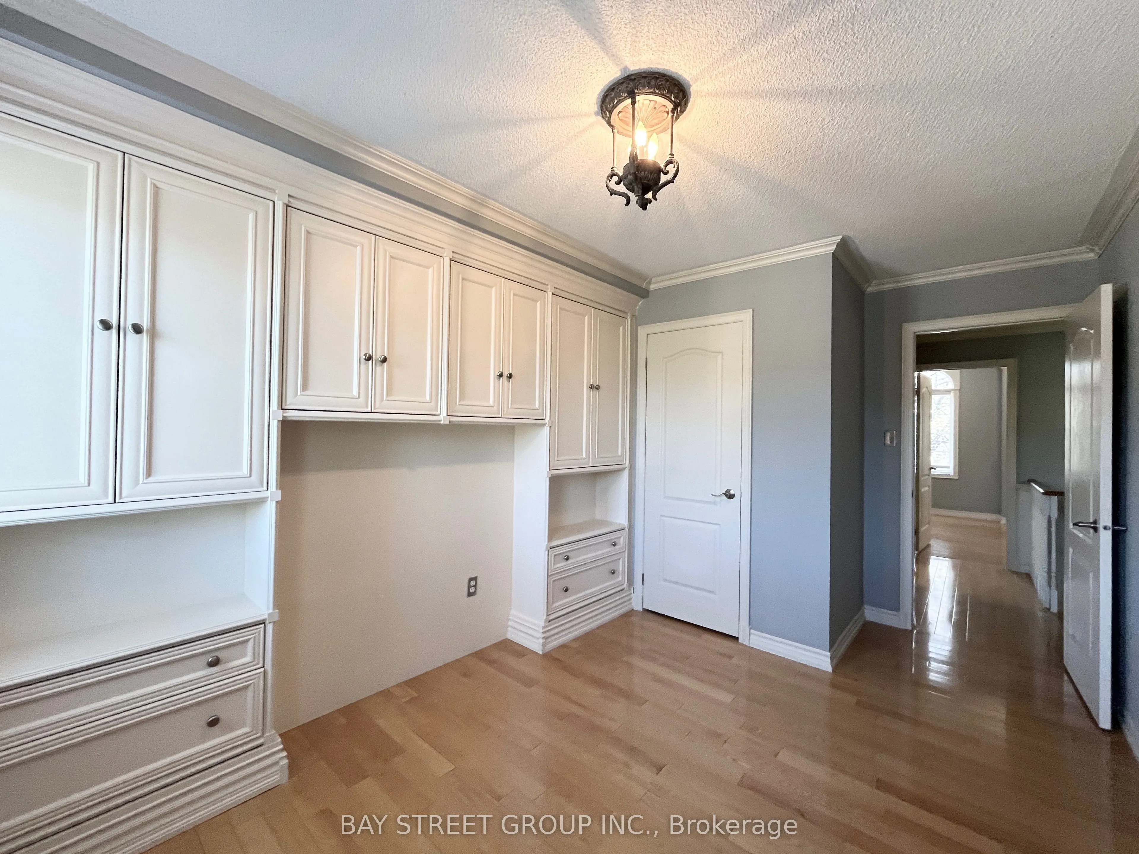 180 Blue Willow Drive, #43