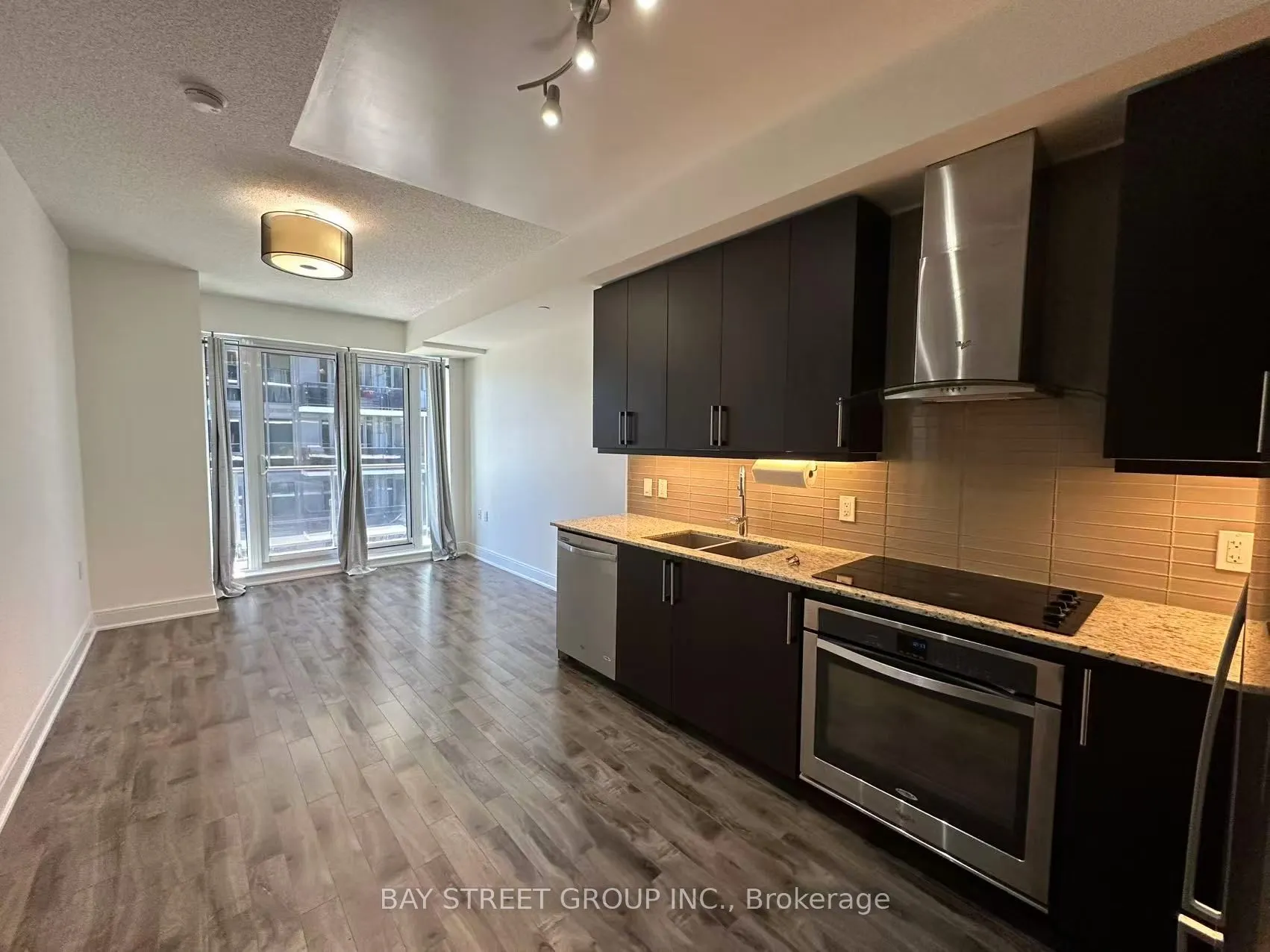 9608 Yonge Street, #903