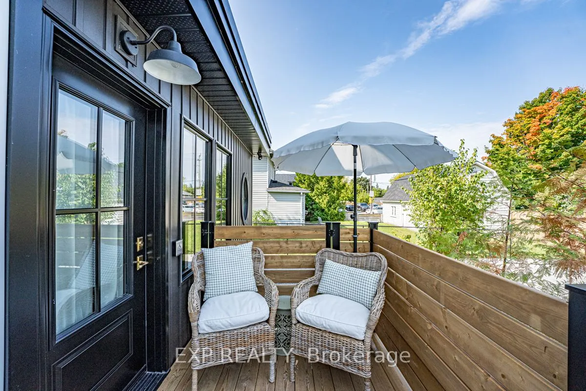 944 Lake Drive E