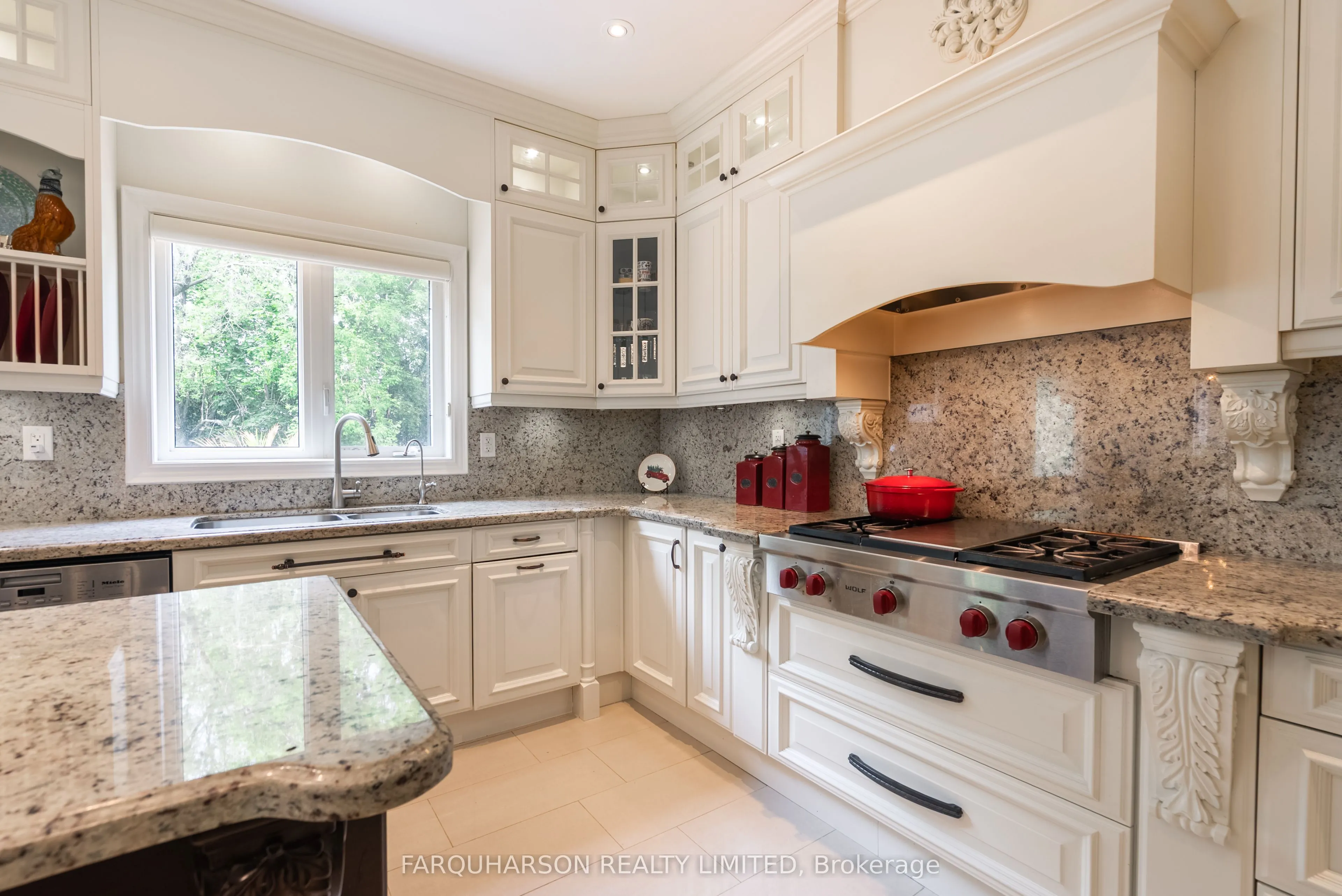 16 Durhamview Crescent