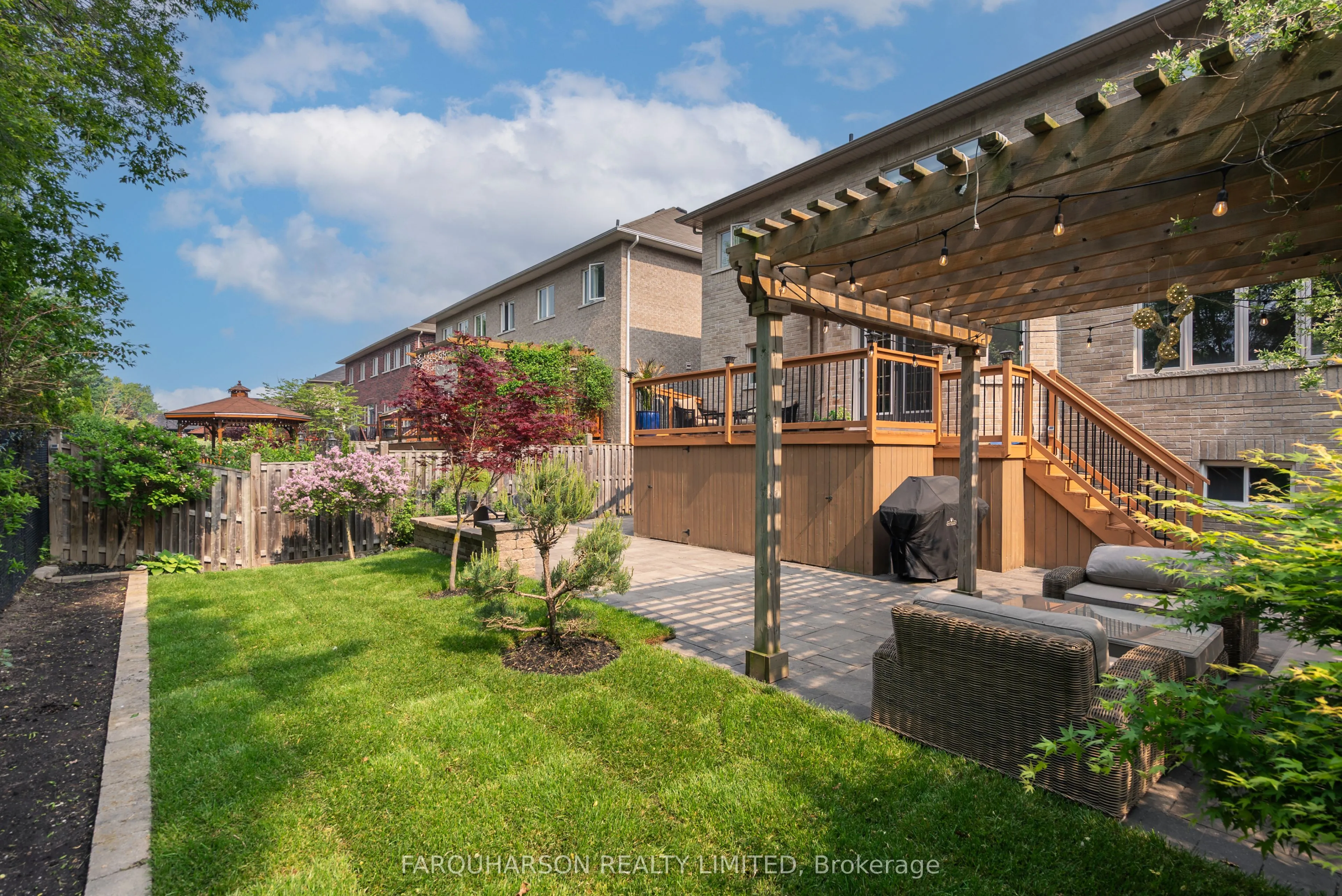 16 Durhamview Crescent