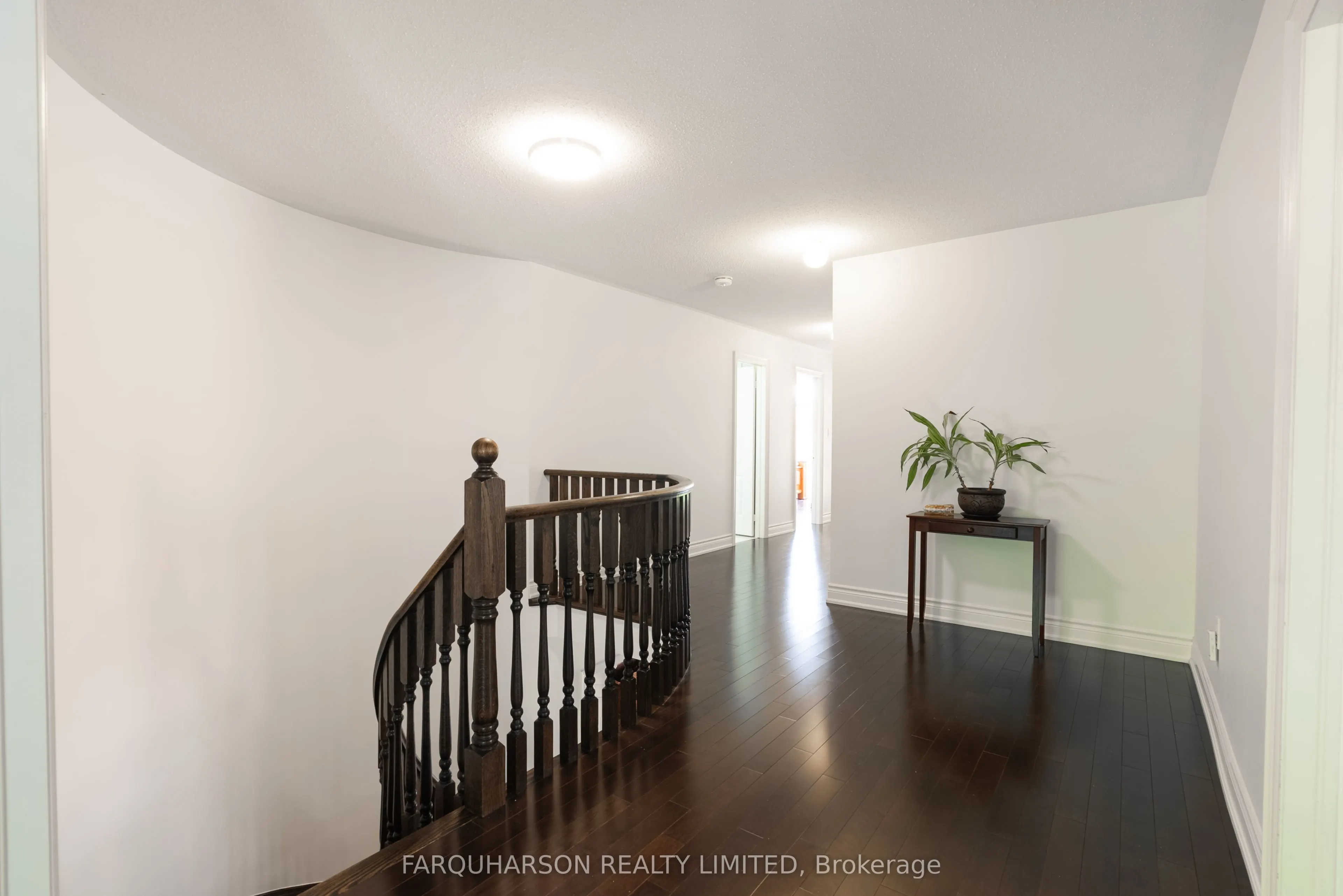 16 Durhamview Crescent
