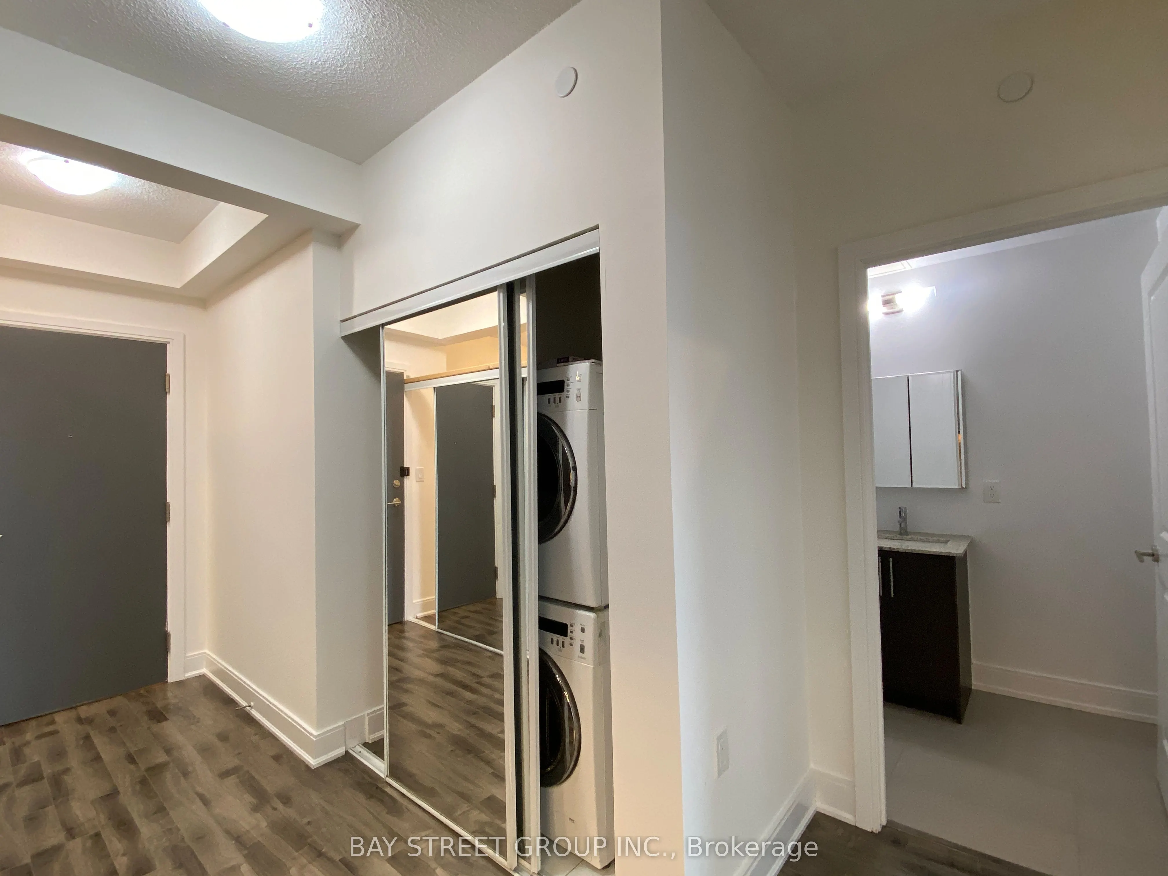 9608 Yonge Street, #903