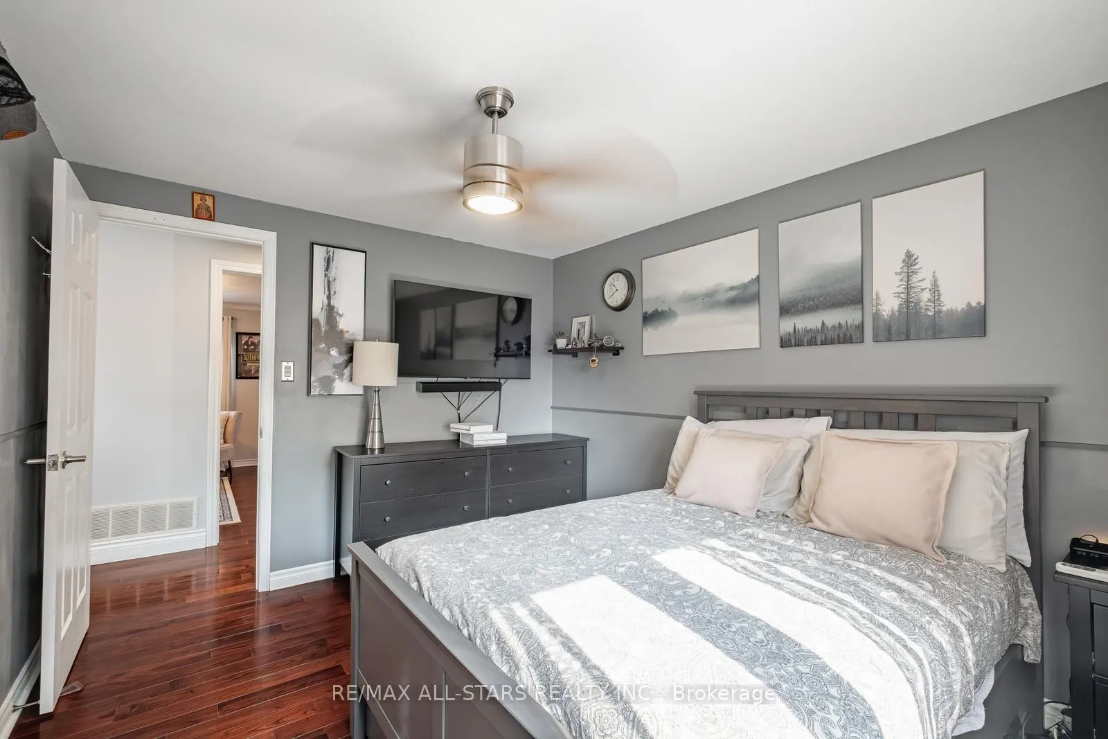84 Thicketwood Boulevard