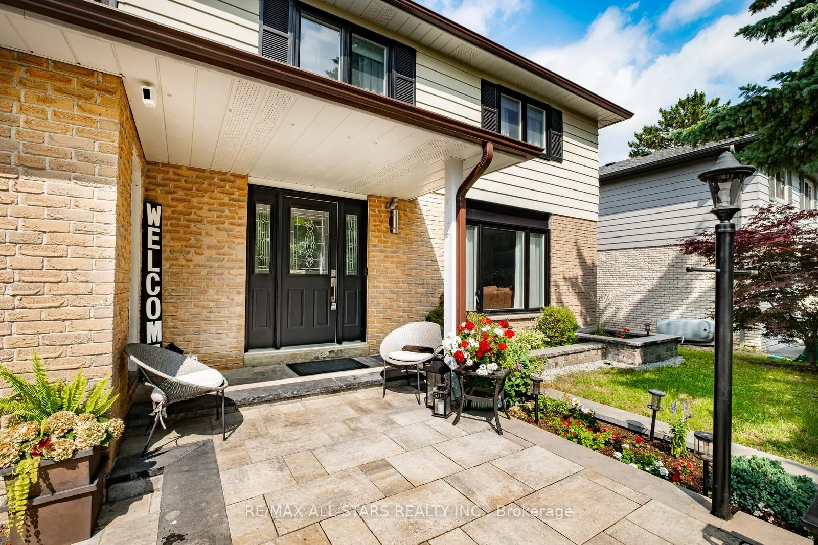 84 Thicketwood Boulevard