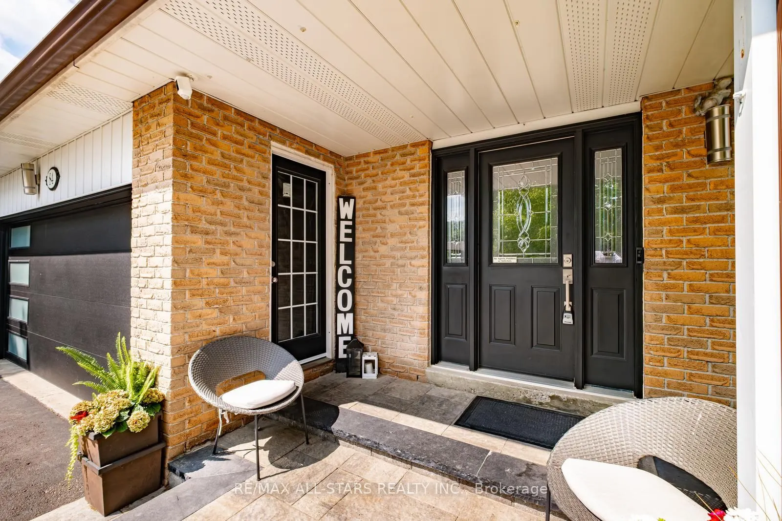84 Thicketwood Boulevard