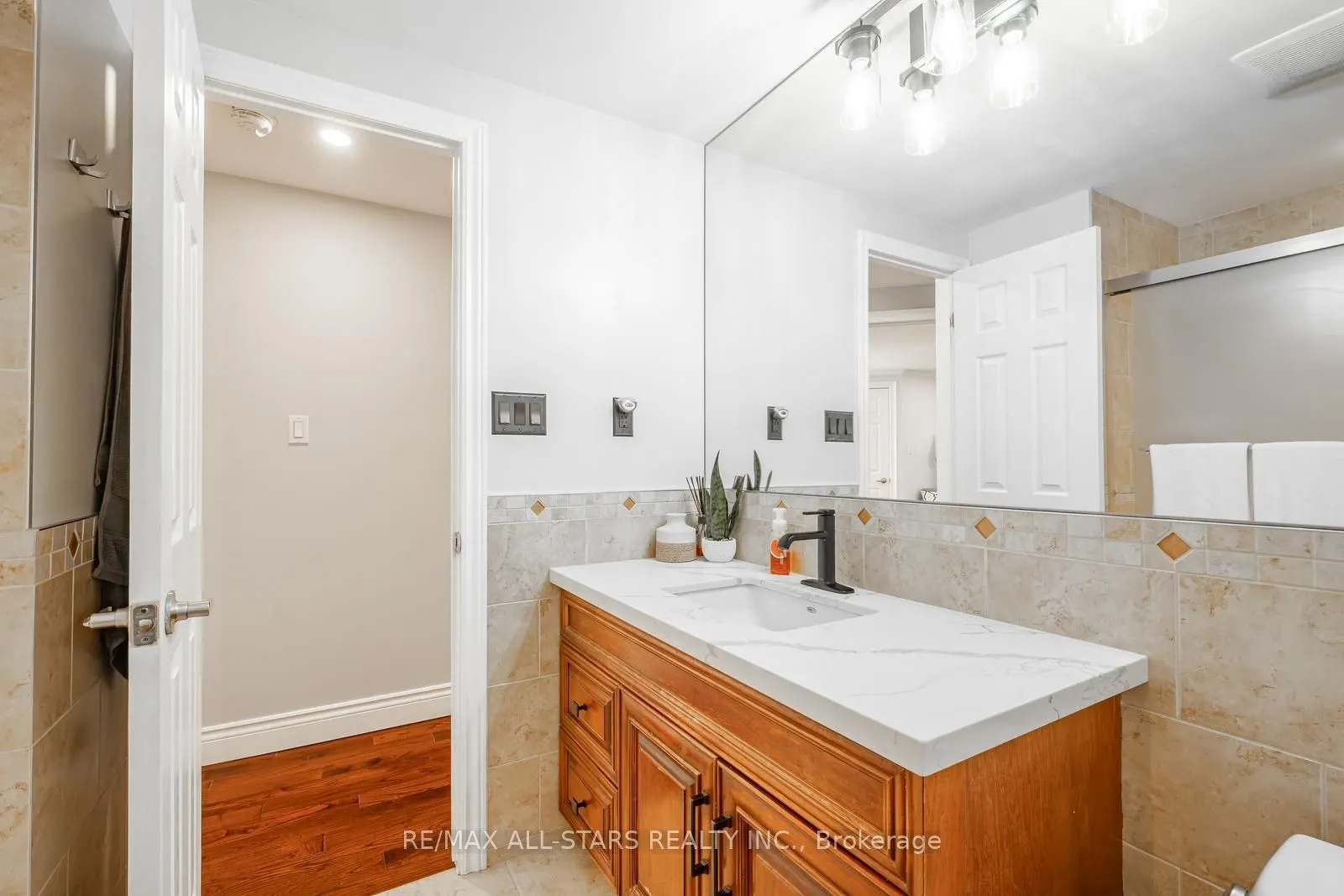 84 Thicketwood Boulevard