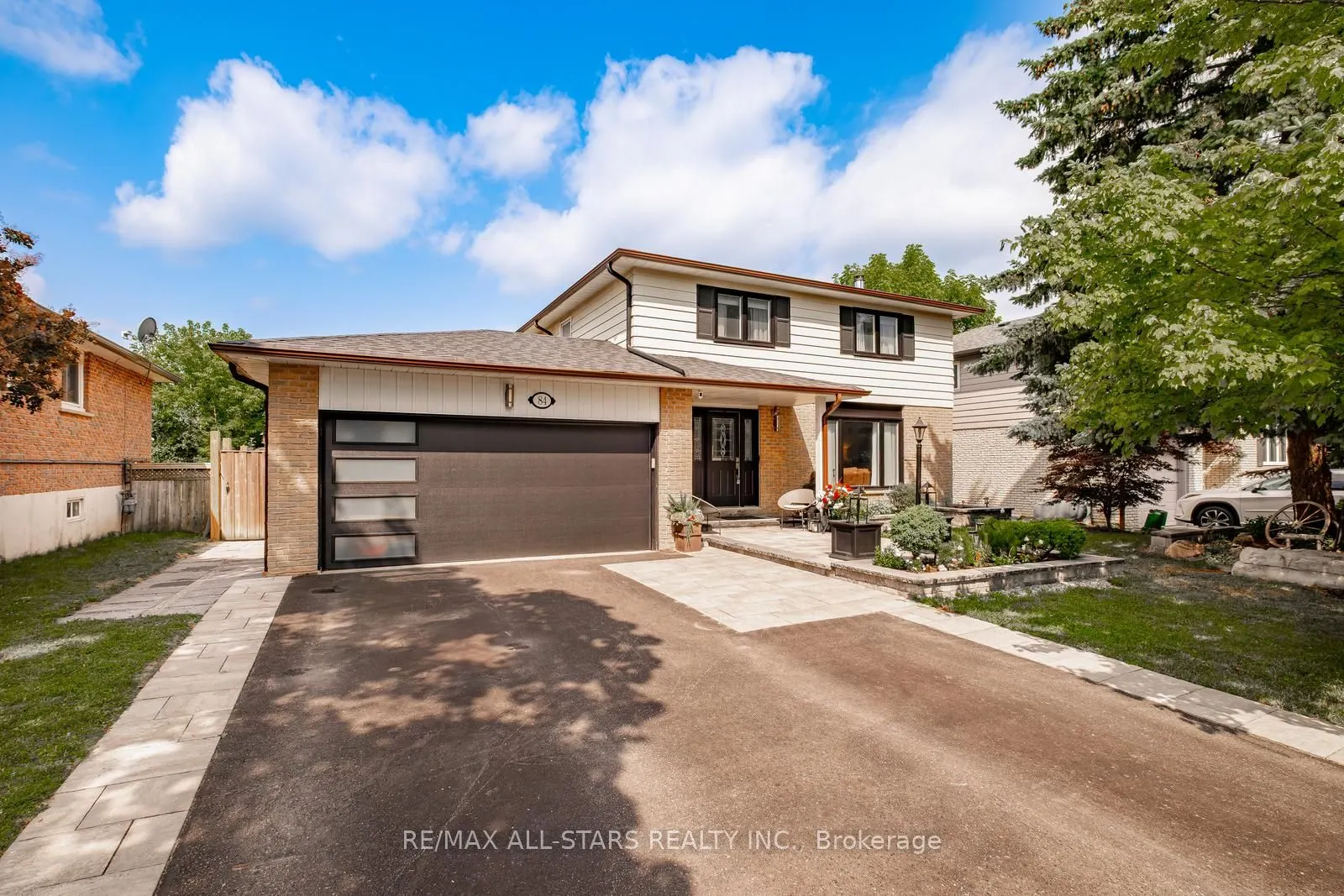 84 Thicketwood Boulevard