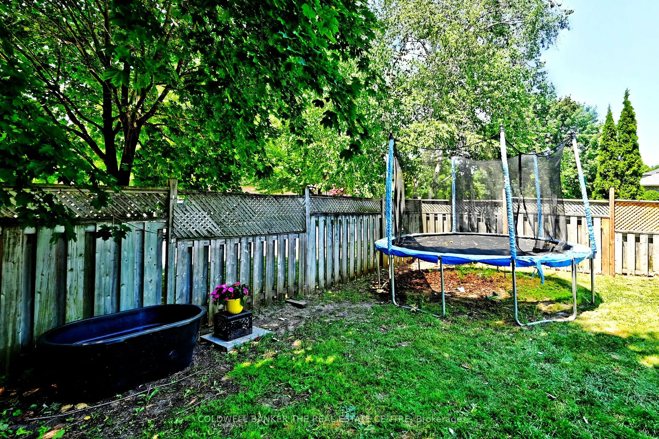 75 Castille Crescent