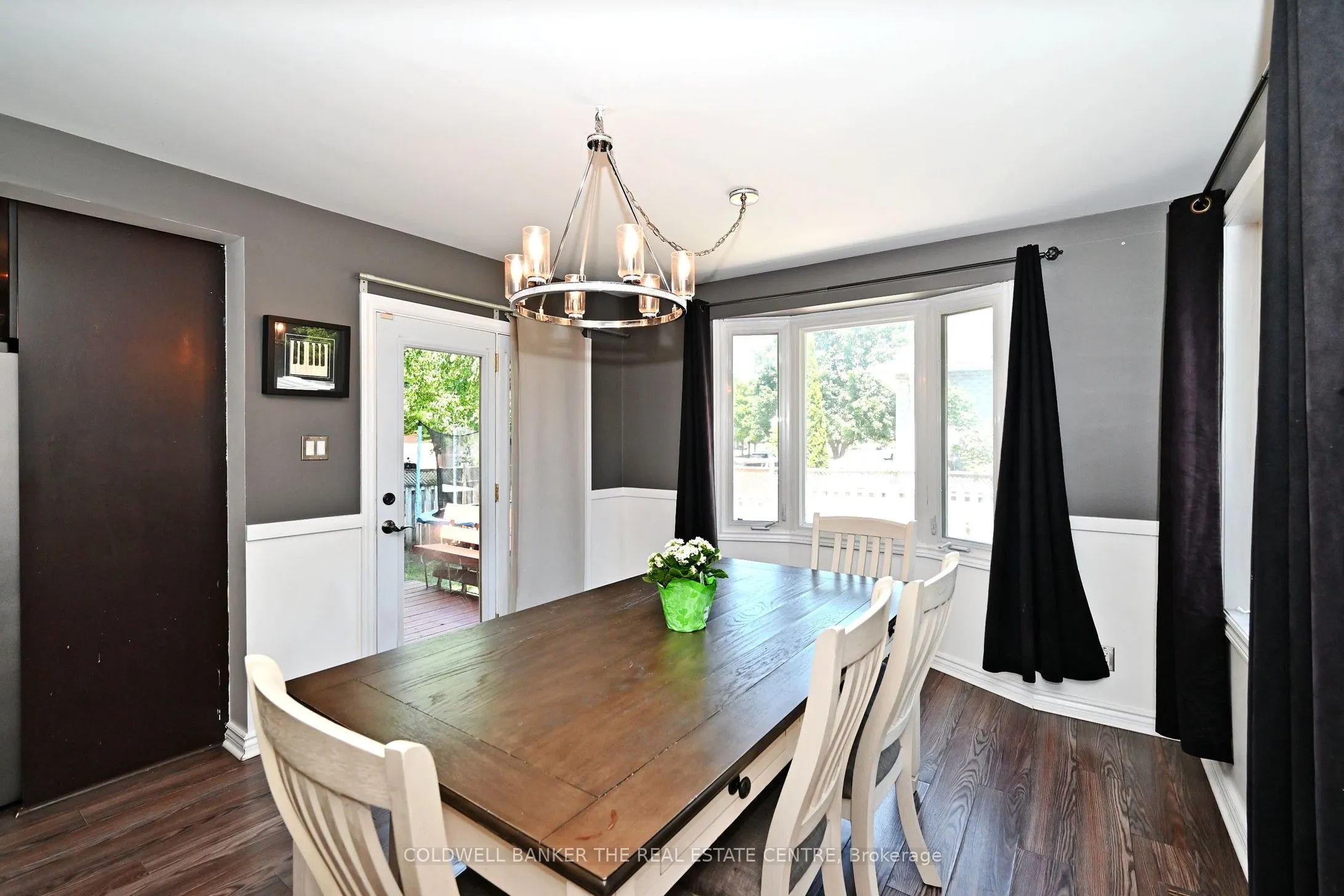 75 Castille Crescent